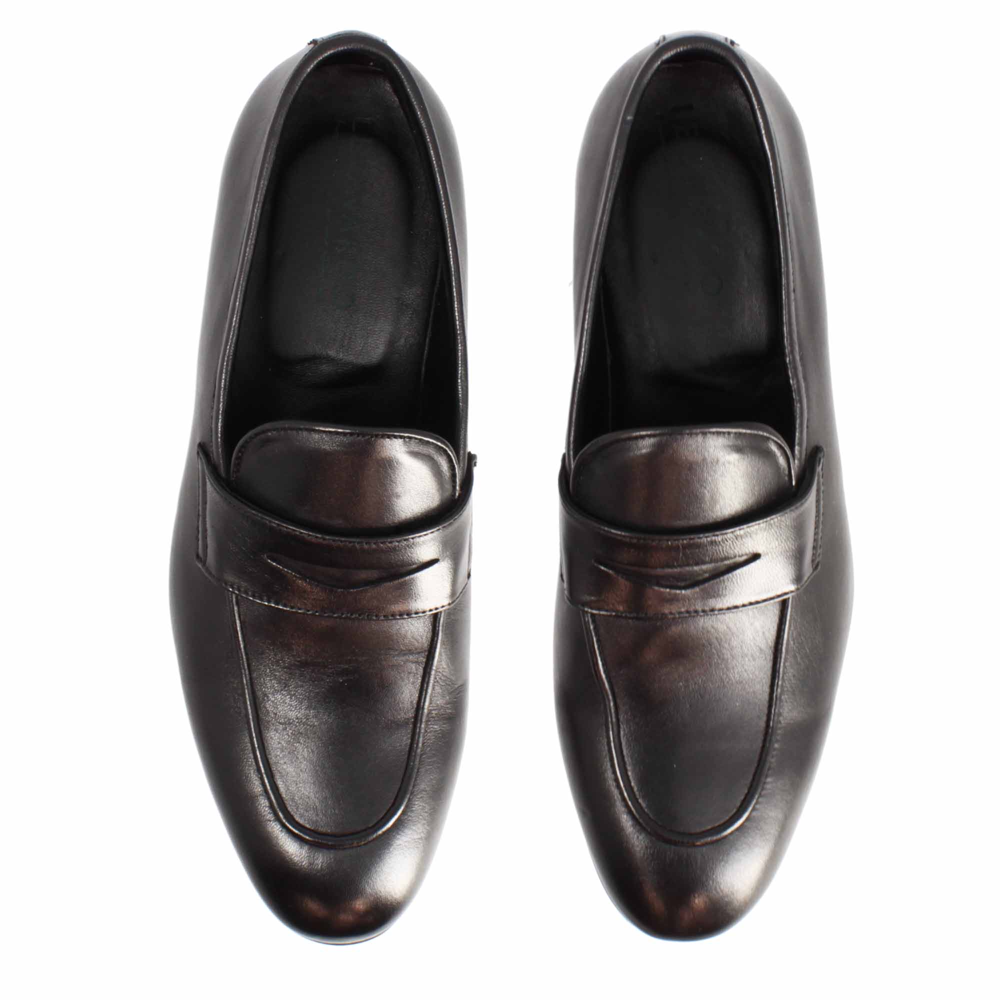 Elegant black moccasin for men in leather
