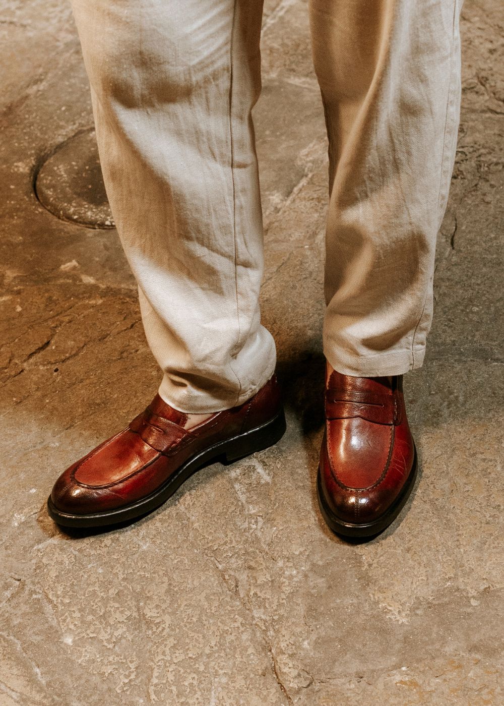 Men's college moccasin in fine burgundy leather
