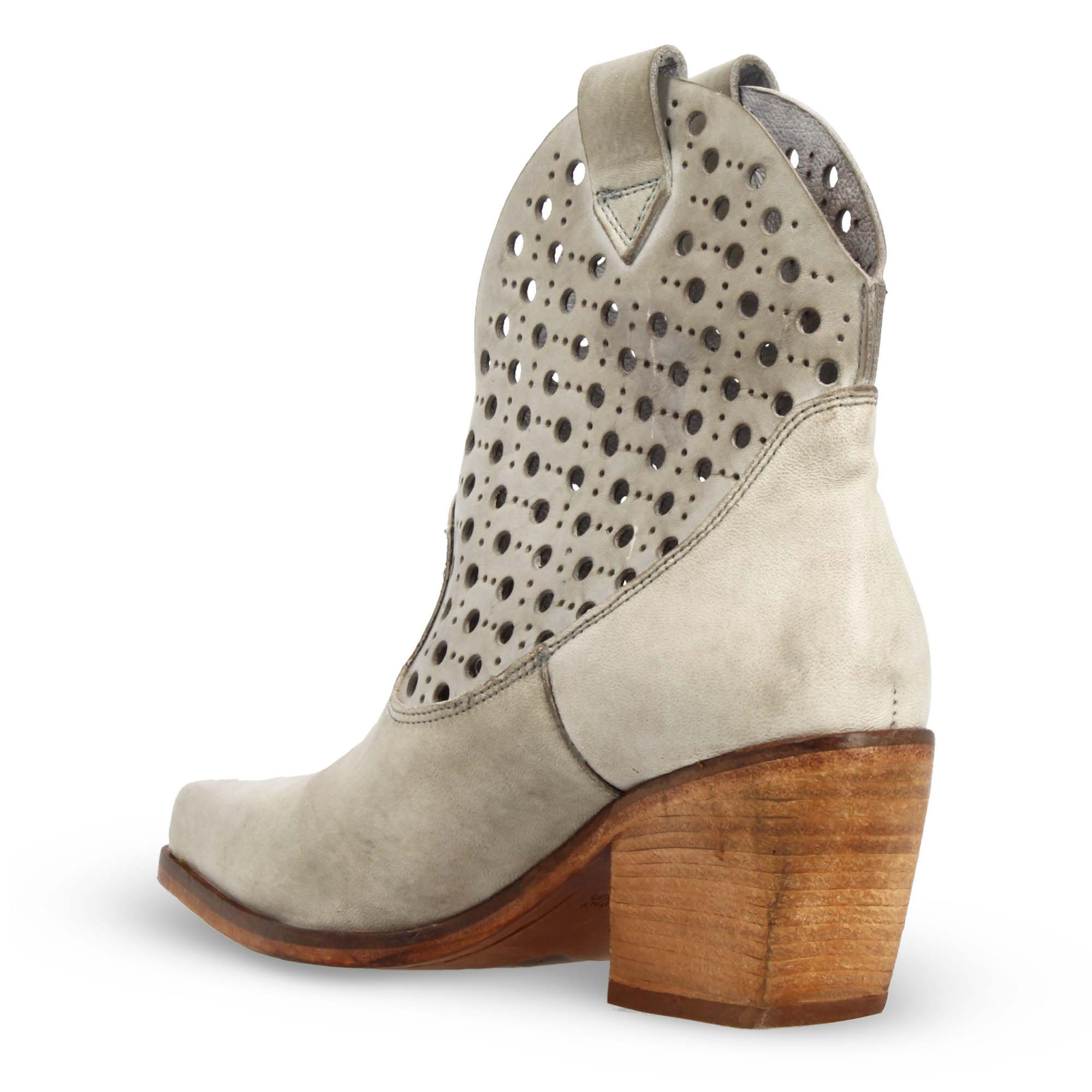 Bottines texanes grises à motifs perforés pour femme