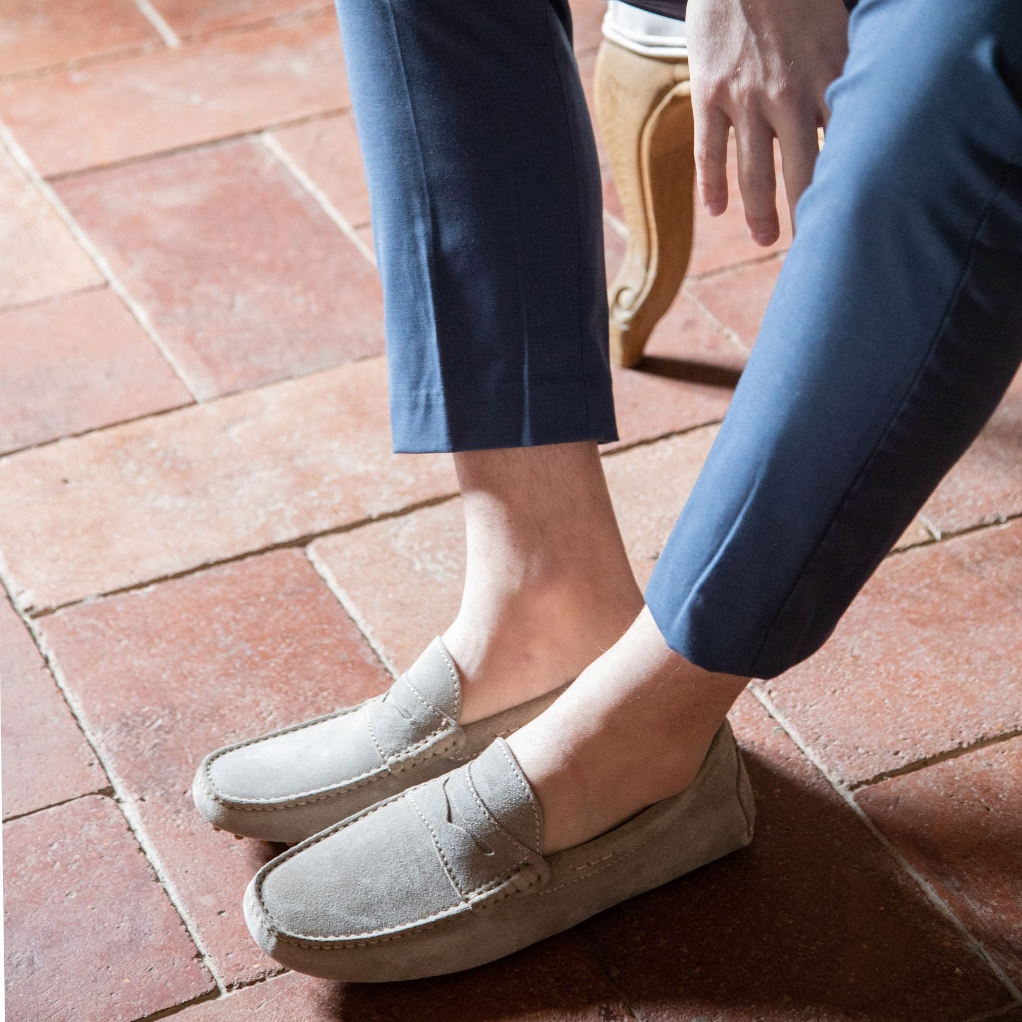 Men's gray lined loafer in suede