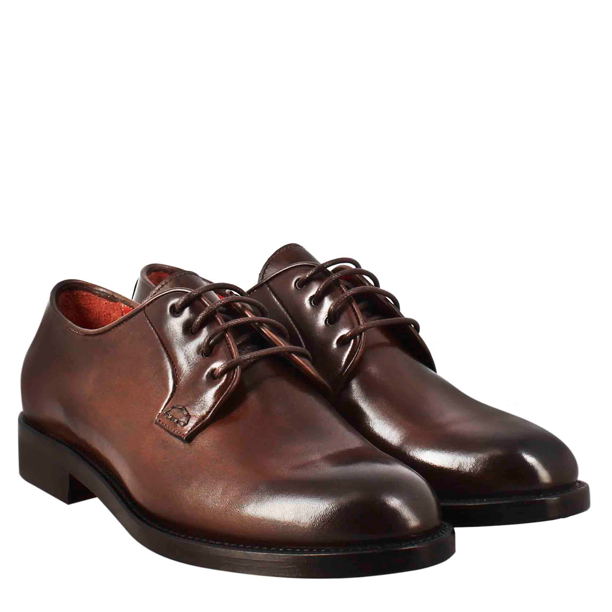 Derby femme en cuir lisse marron foncé