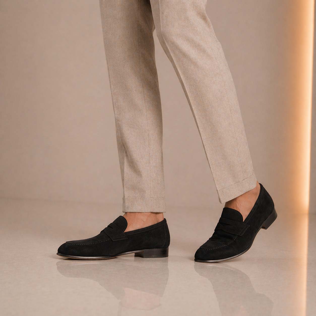 Men's handmade black suede loafer Manfredo