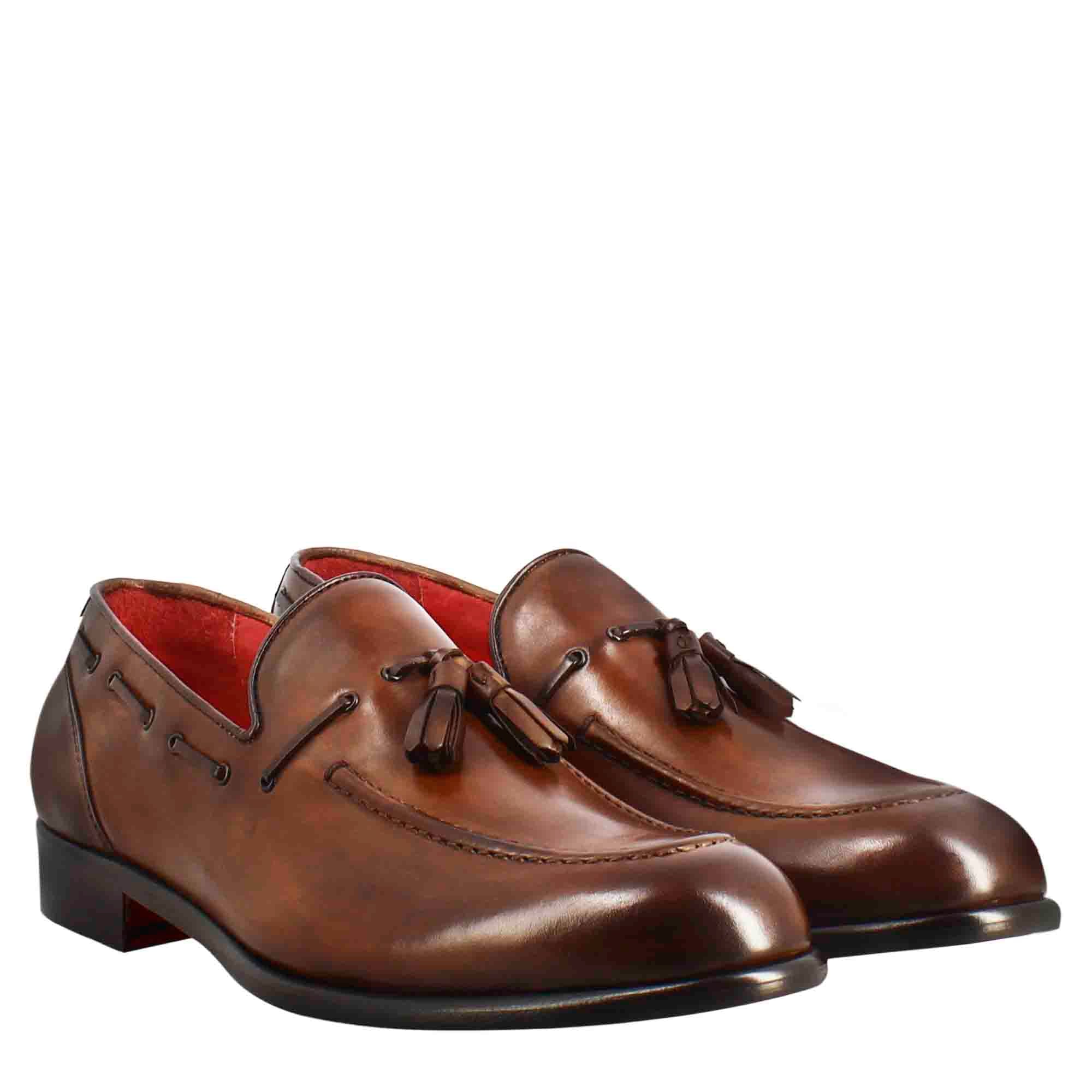 Mocassin pour homme à pompons en cuir marron clair