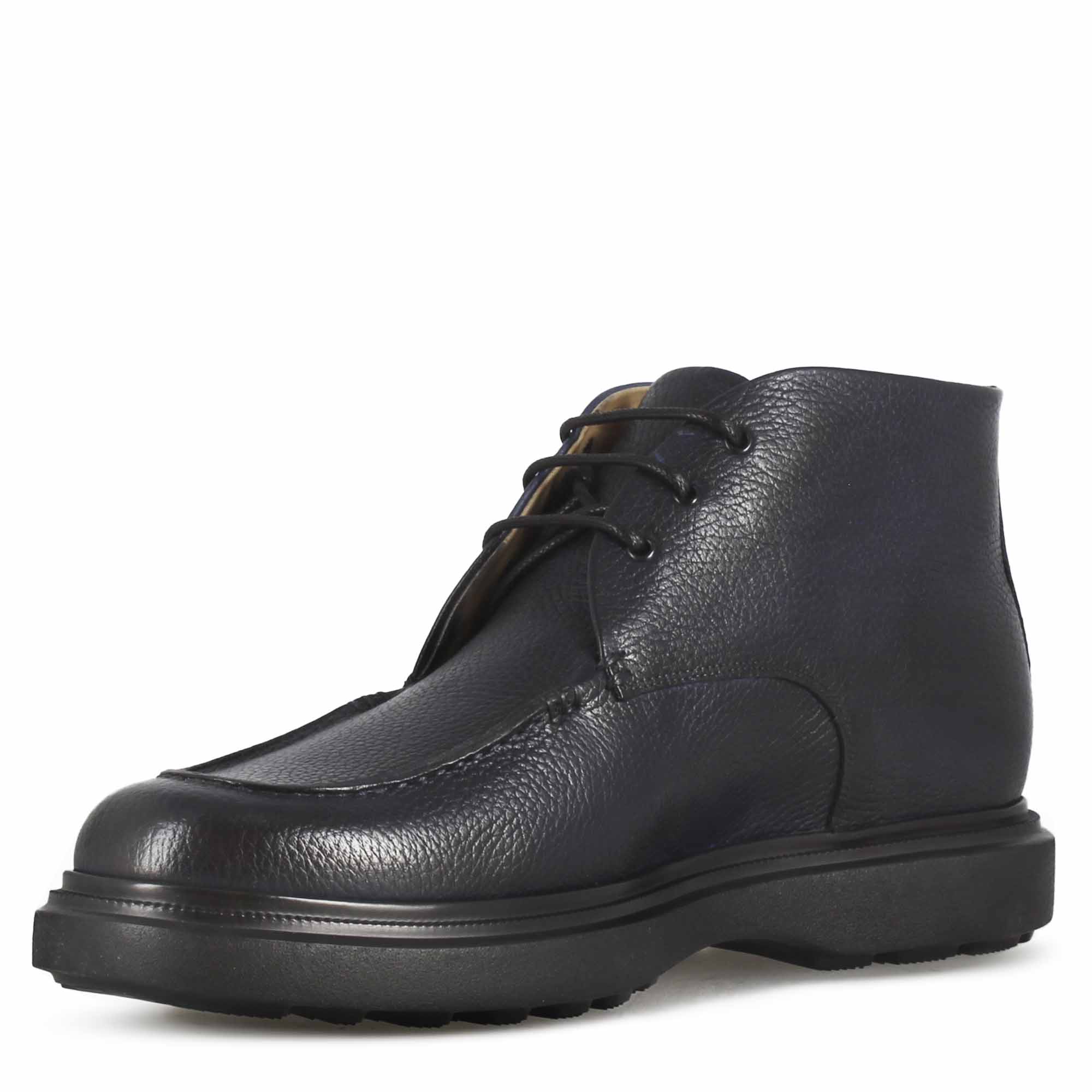 Men's ankle boot in blue hammered leather and rubber sole