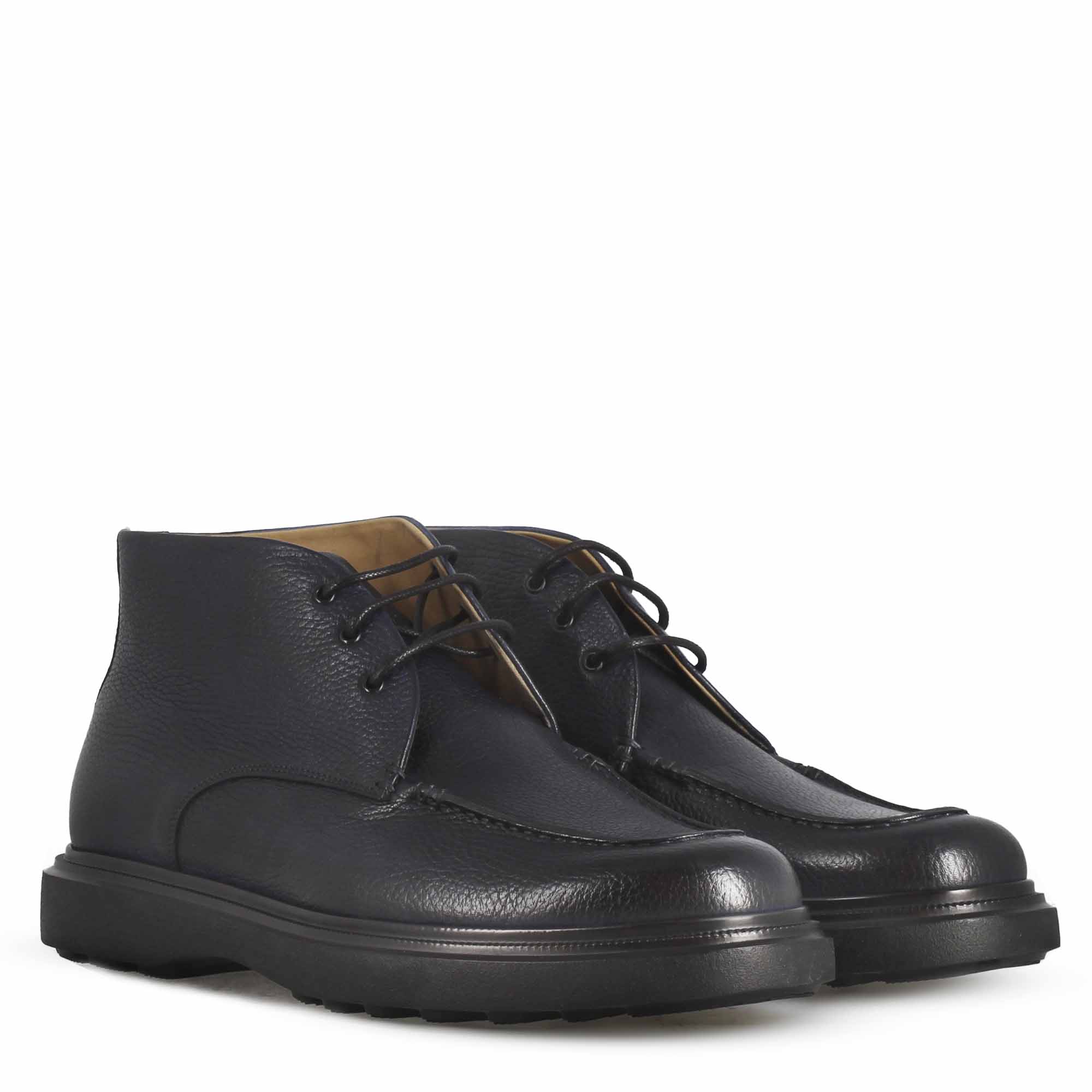 Men's ankle boot in blue hammered leather and rubber sole