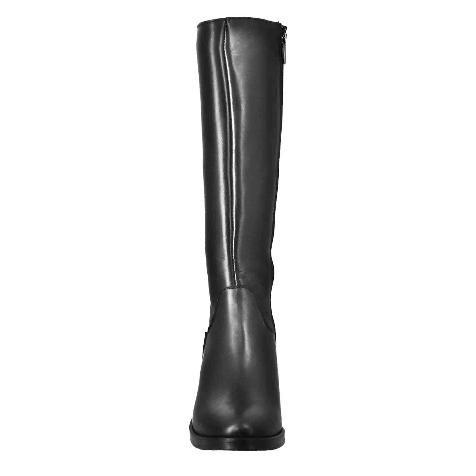 Smooth women's knee-high boots with medium heel in black leather