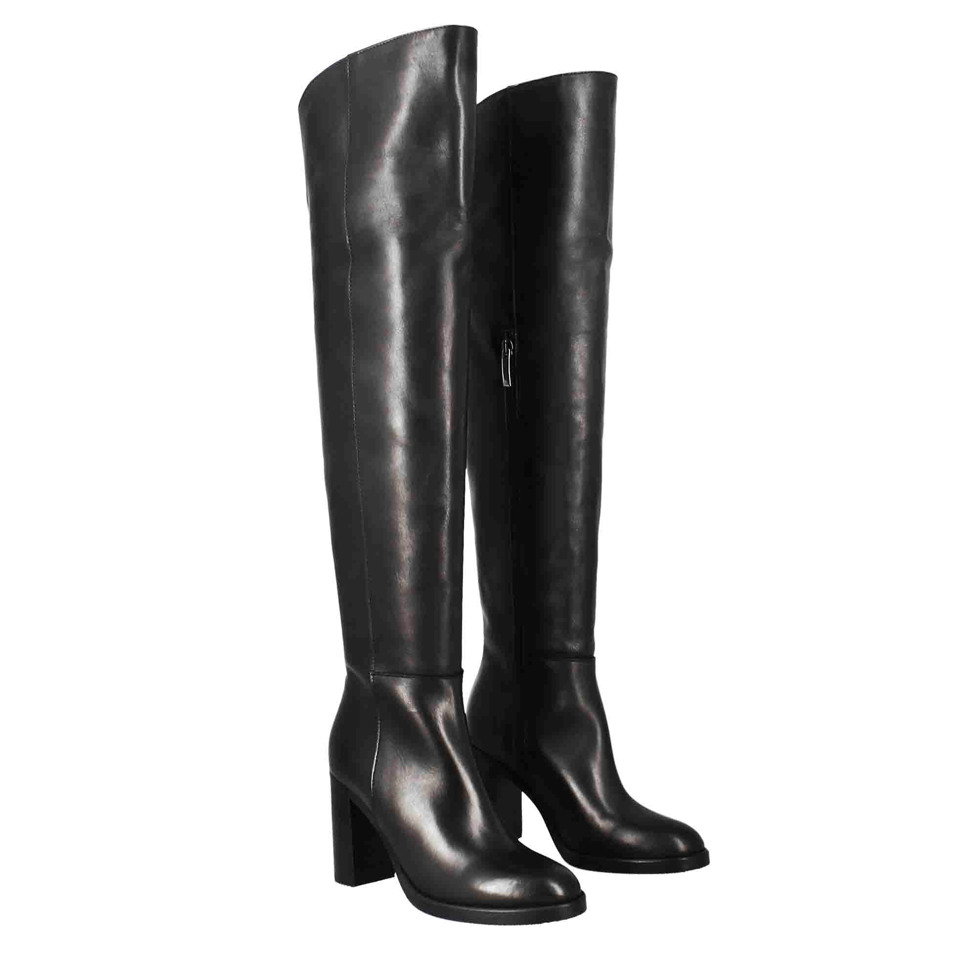 Cuissarde pour femme à talon haut en cuir noir