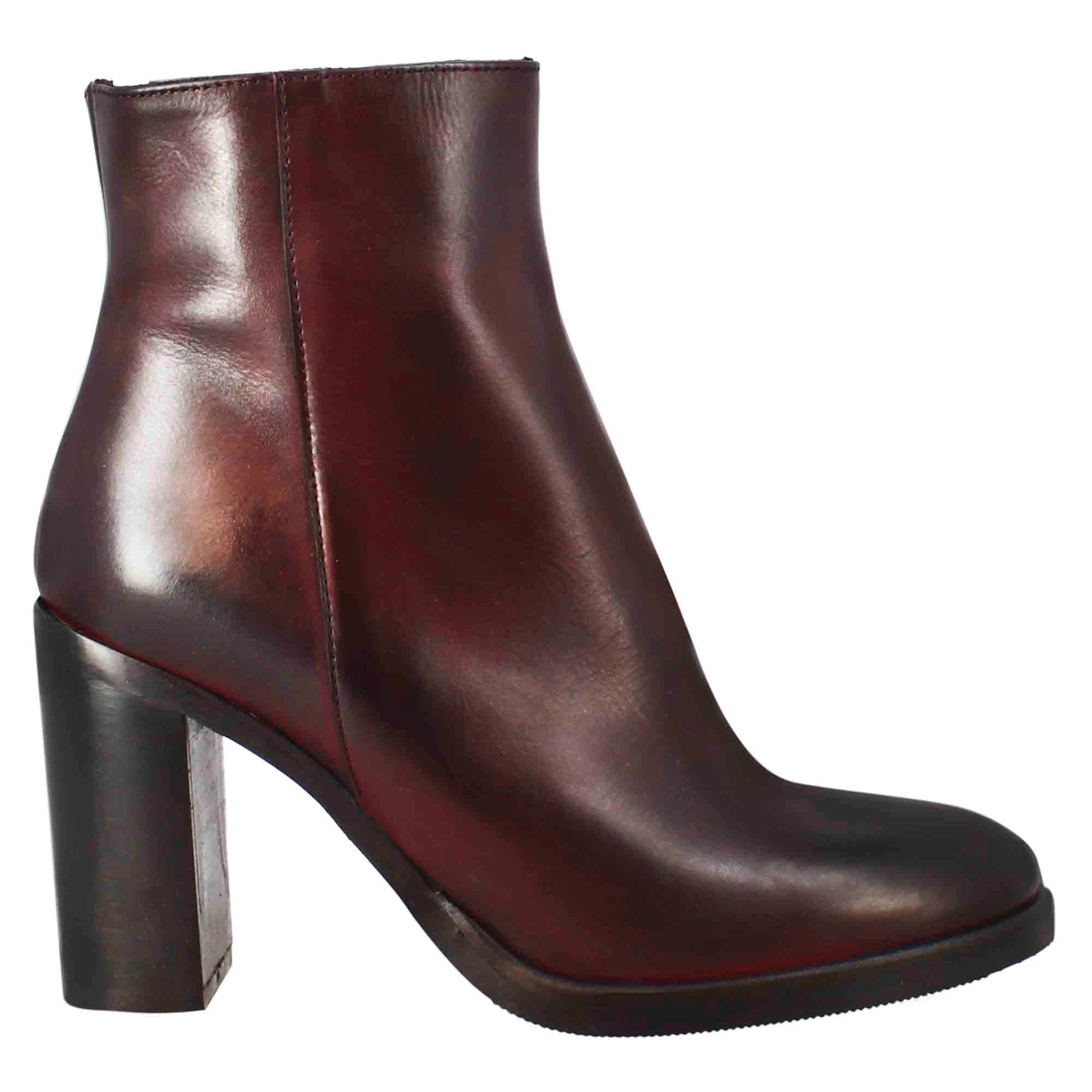 Bottine lisse à talon haut pour femme en cuir bordeaux
