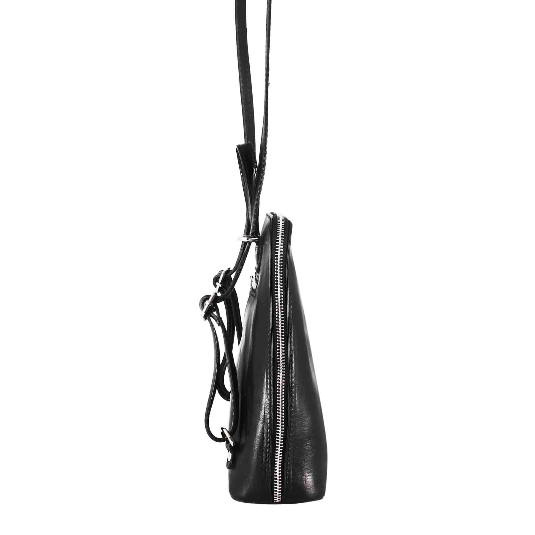 Women's Ginevra backpack in smooth black leather with zip
