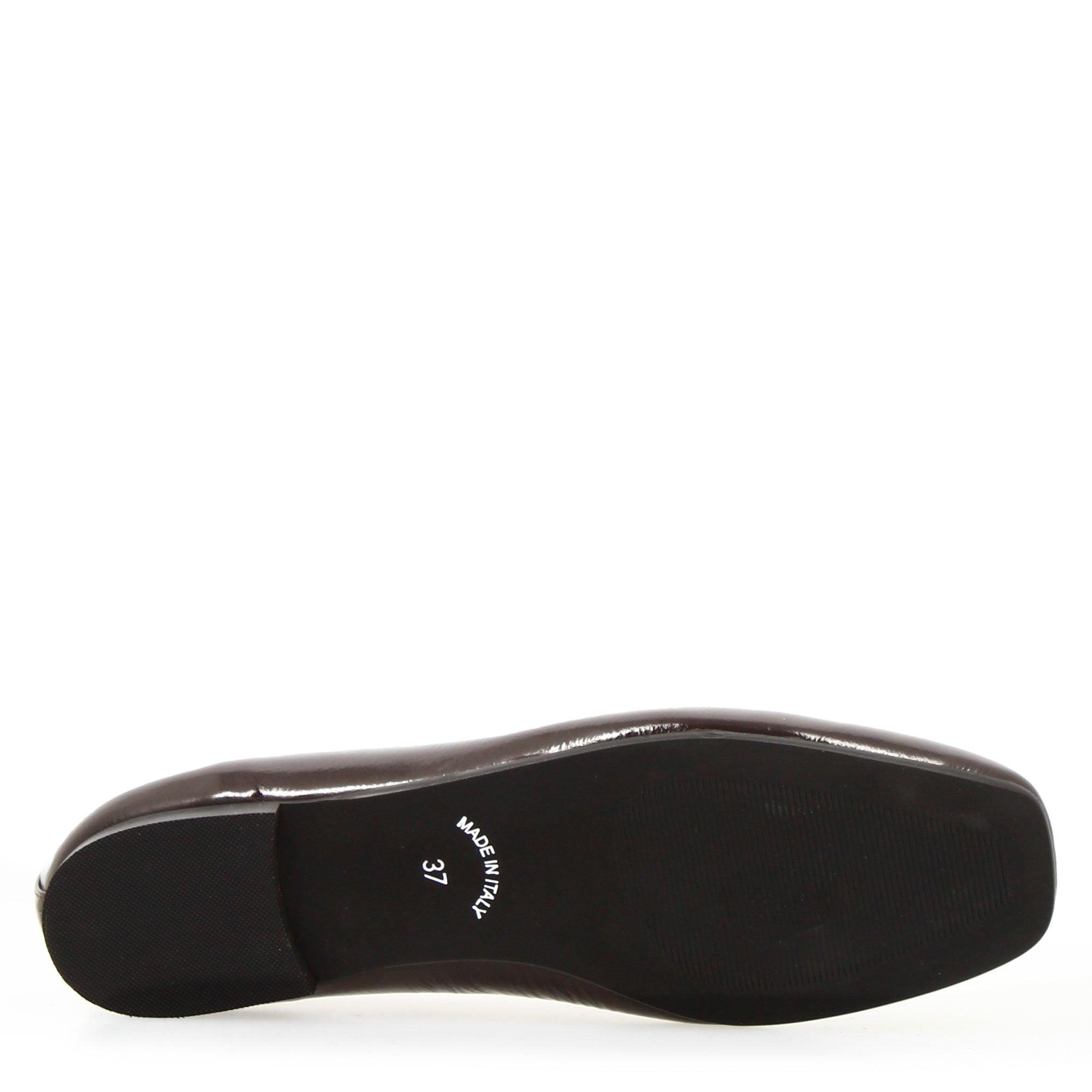 Women's handmade ballerina flat in dark brown shiny leather
