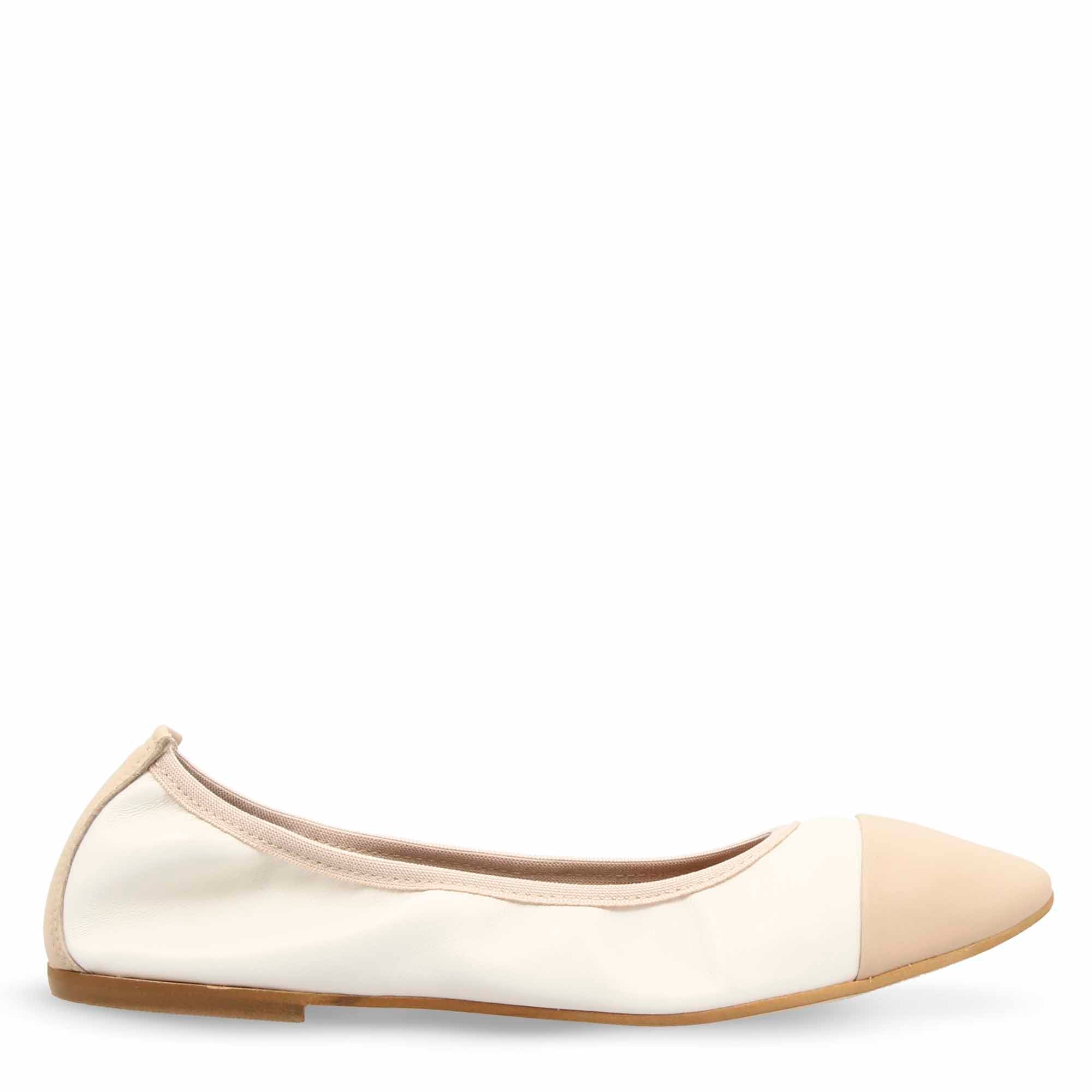 Ballerine à talon bas faite main blanche et rose