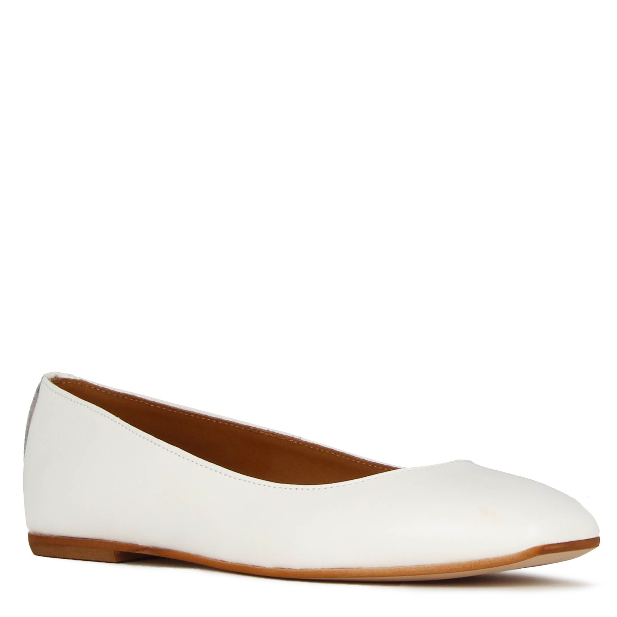 Handmade women's casual ballet flat in white smooth leather