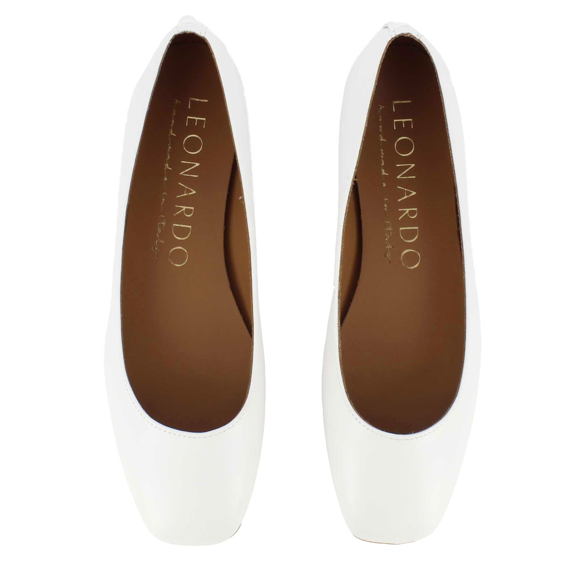 Handmade women's casual ballet flat in white smooth leather