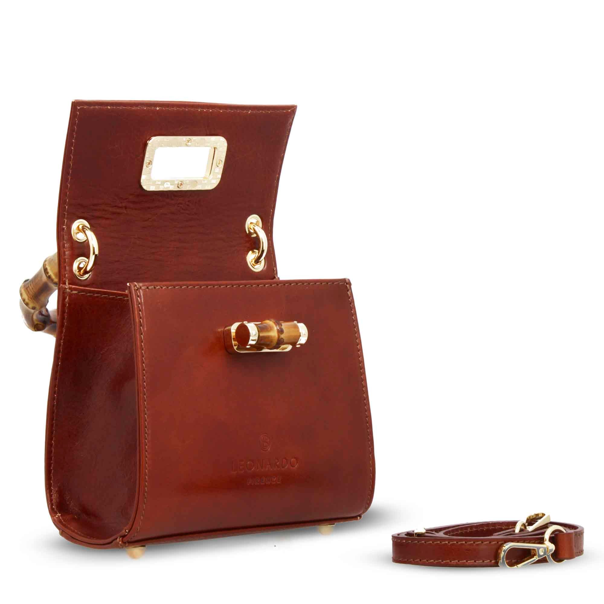 Borsa a mano artigianale da donna in pelle marrone con manico bambù