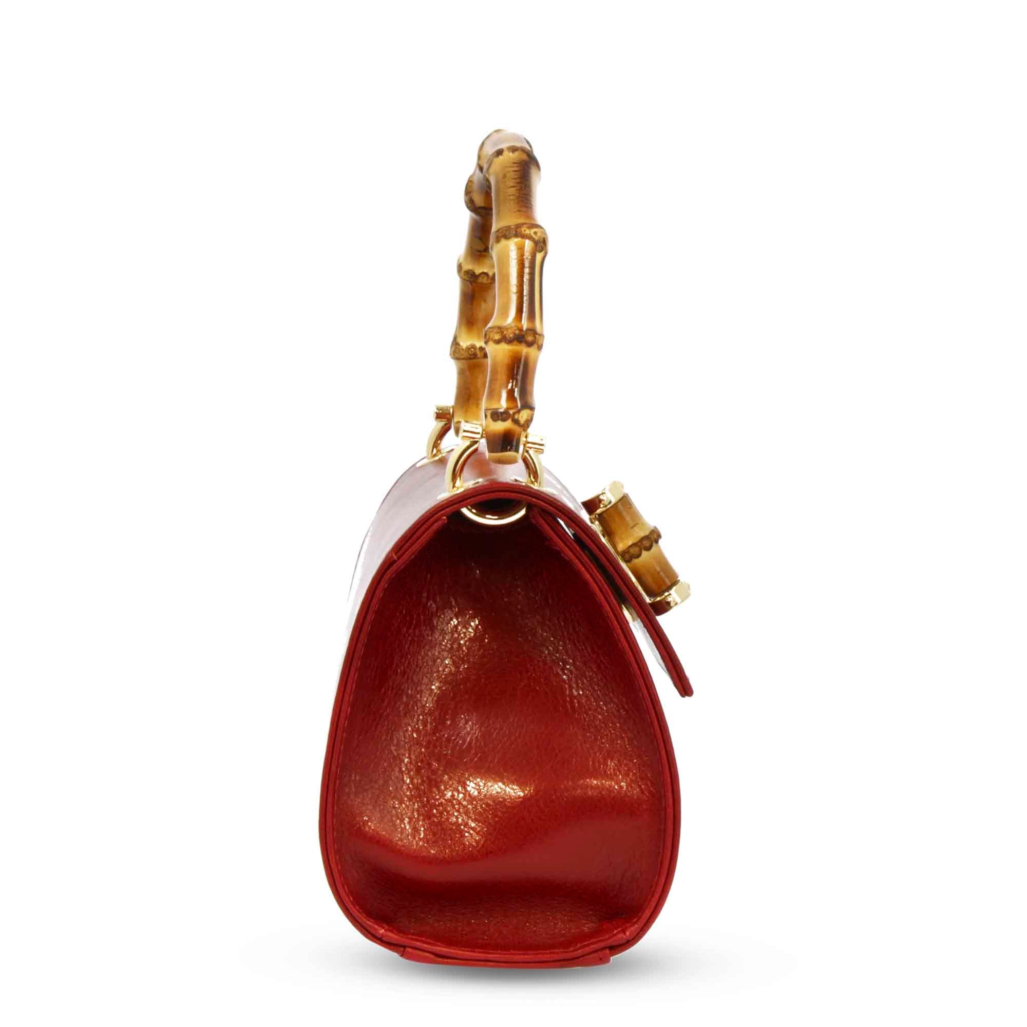 Borsa a mano artigianale da donna in pelle rossa con manico bambù