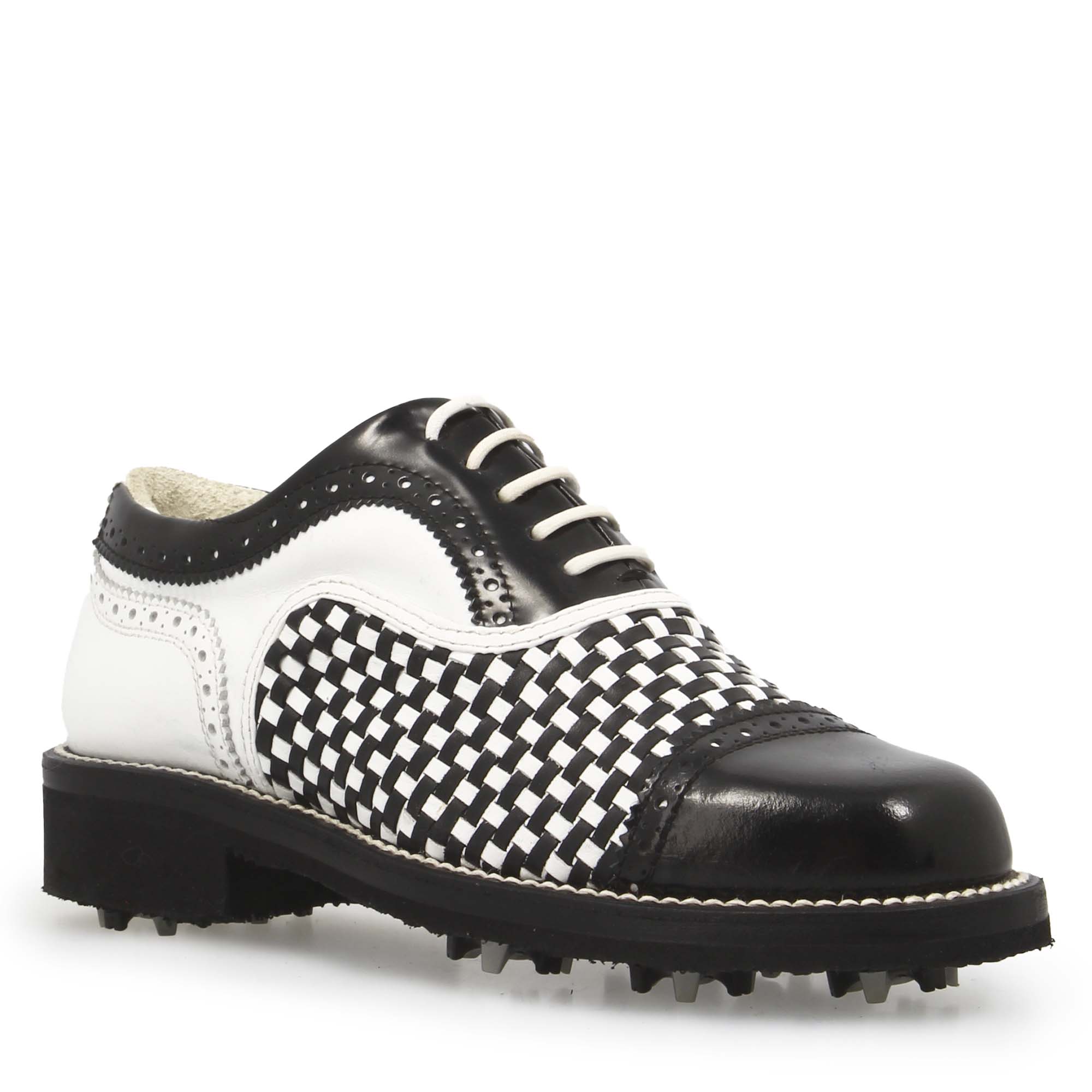 Handgefertigte Golfschuhe aus gewebtem Leder in Schwarz und Weiß