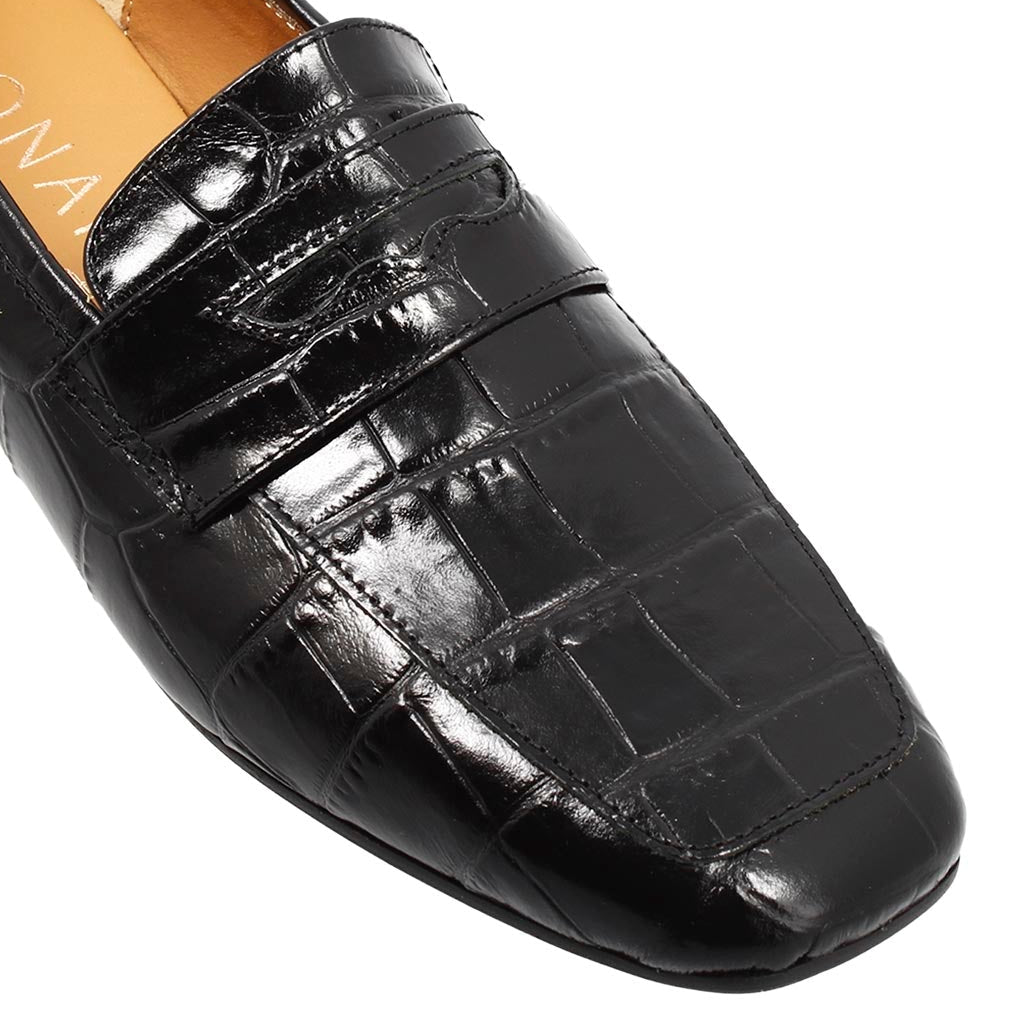 Women's handmade moccasin in black croco print leather