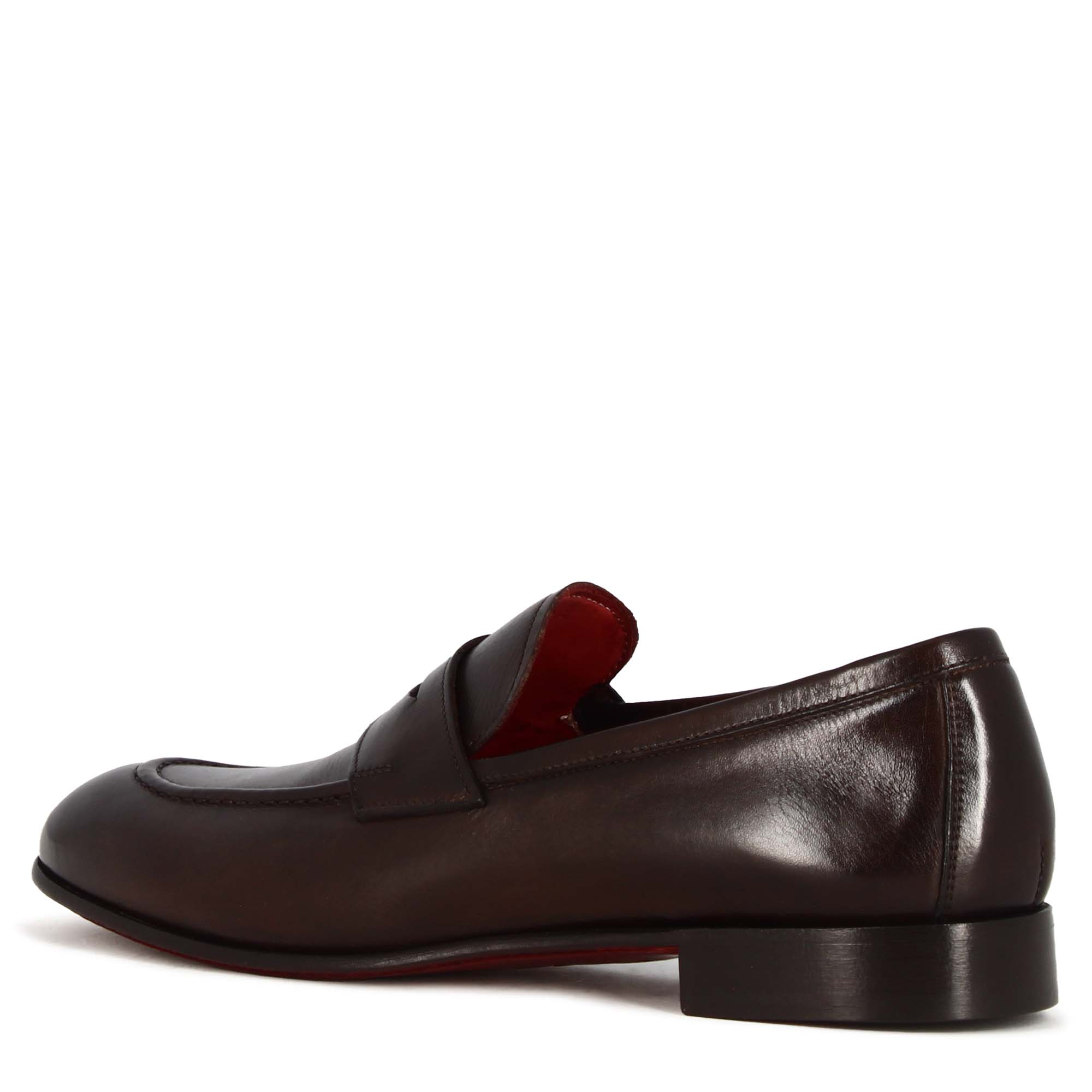 Mocassin classique pour hommes en cuir marron foncé