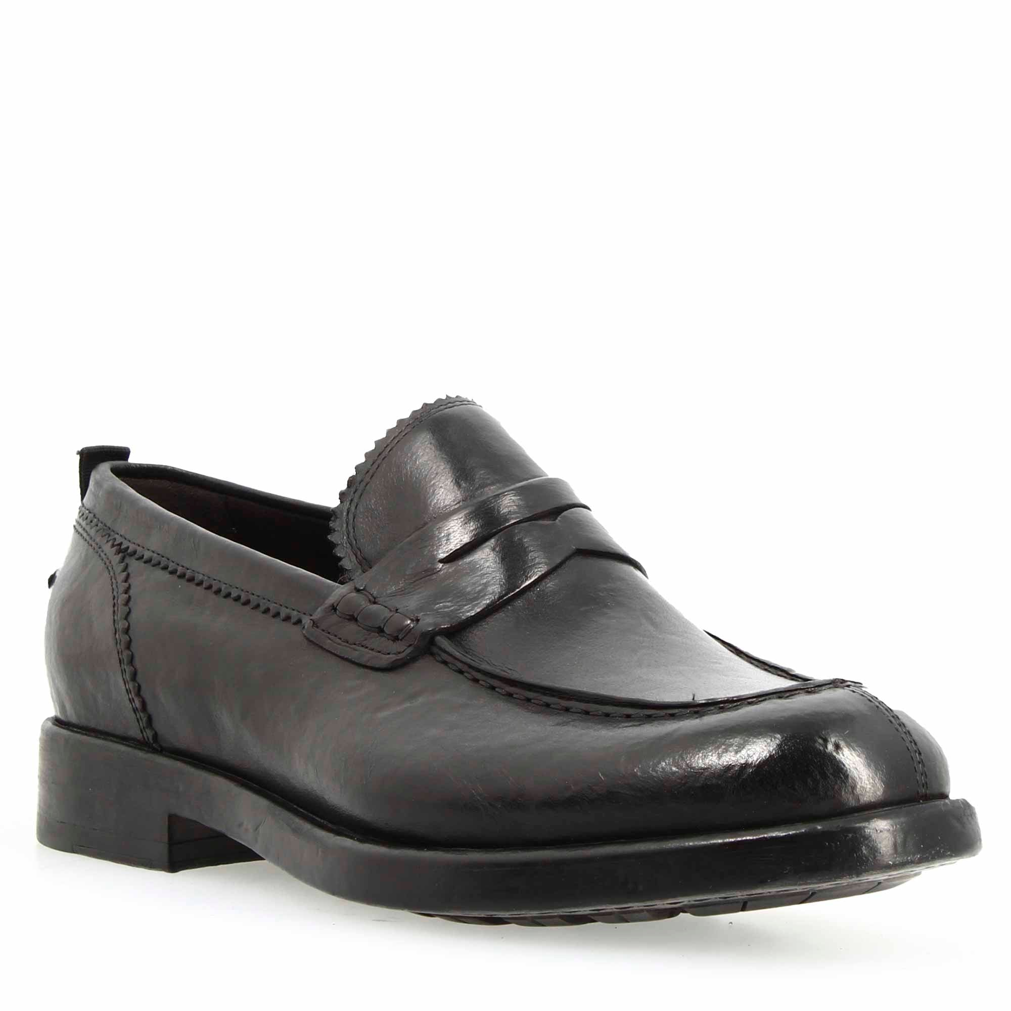 Men's college moccasin in fine black leather