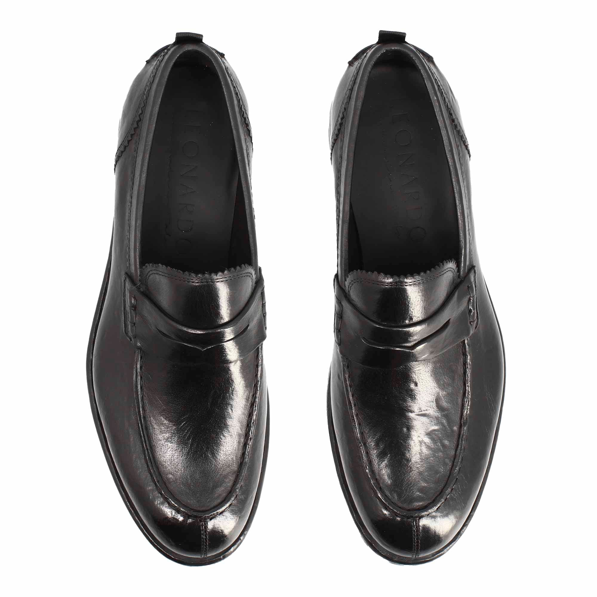 Men's college moccasin in fine black leather