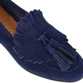 Classic women's moccasin in suede with blue tassels