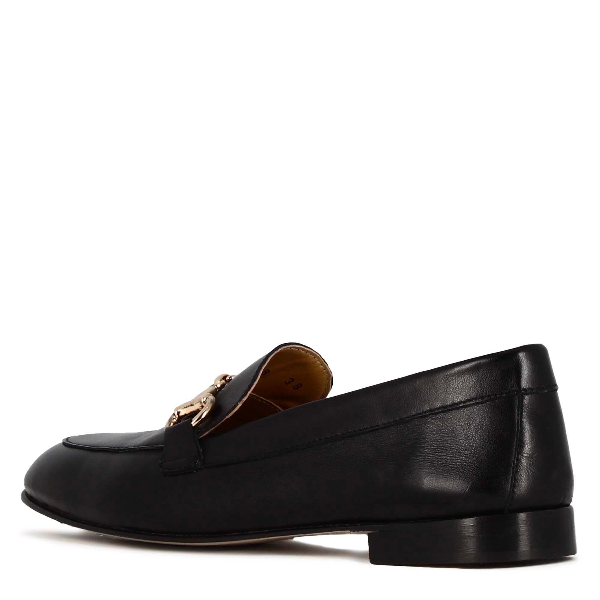 Classic women's moccasin with black leather clamp