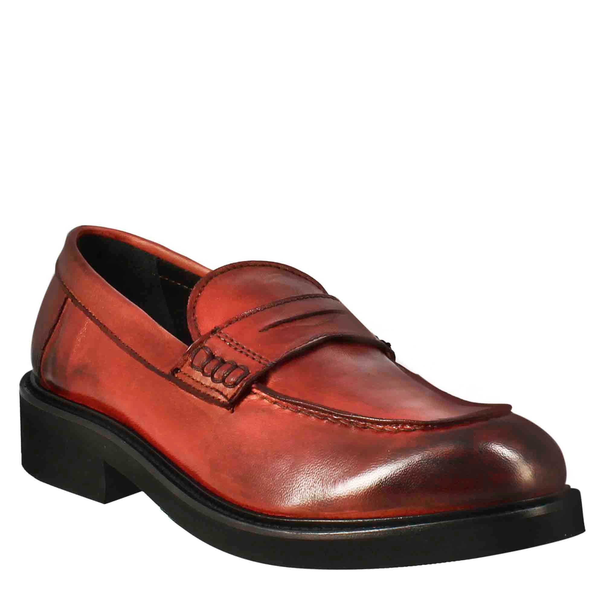 Paupa women's moccasin in red washed leather