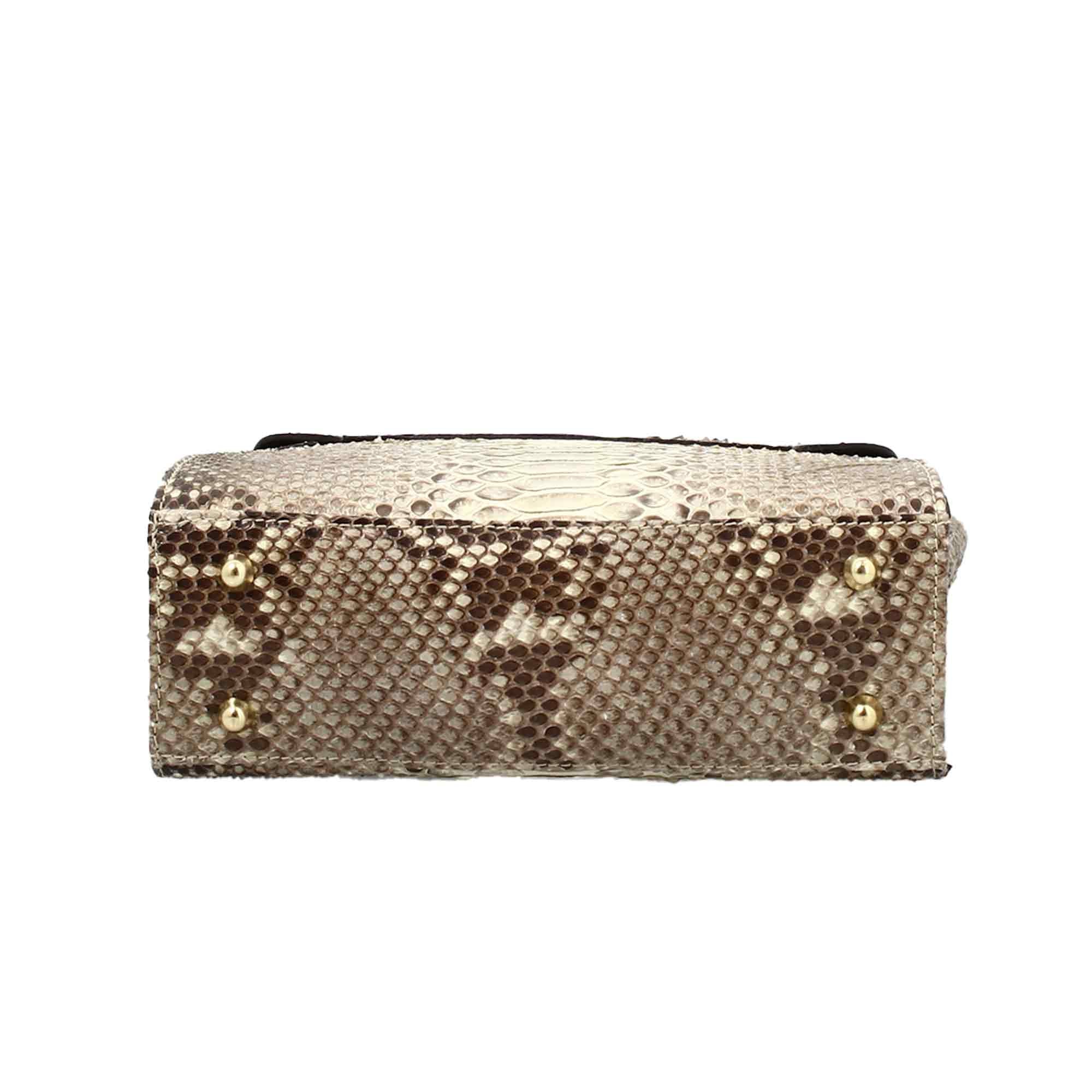 Handmade women's handbag in brown fine leather