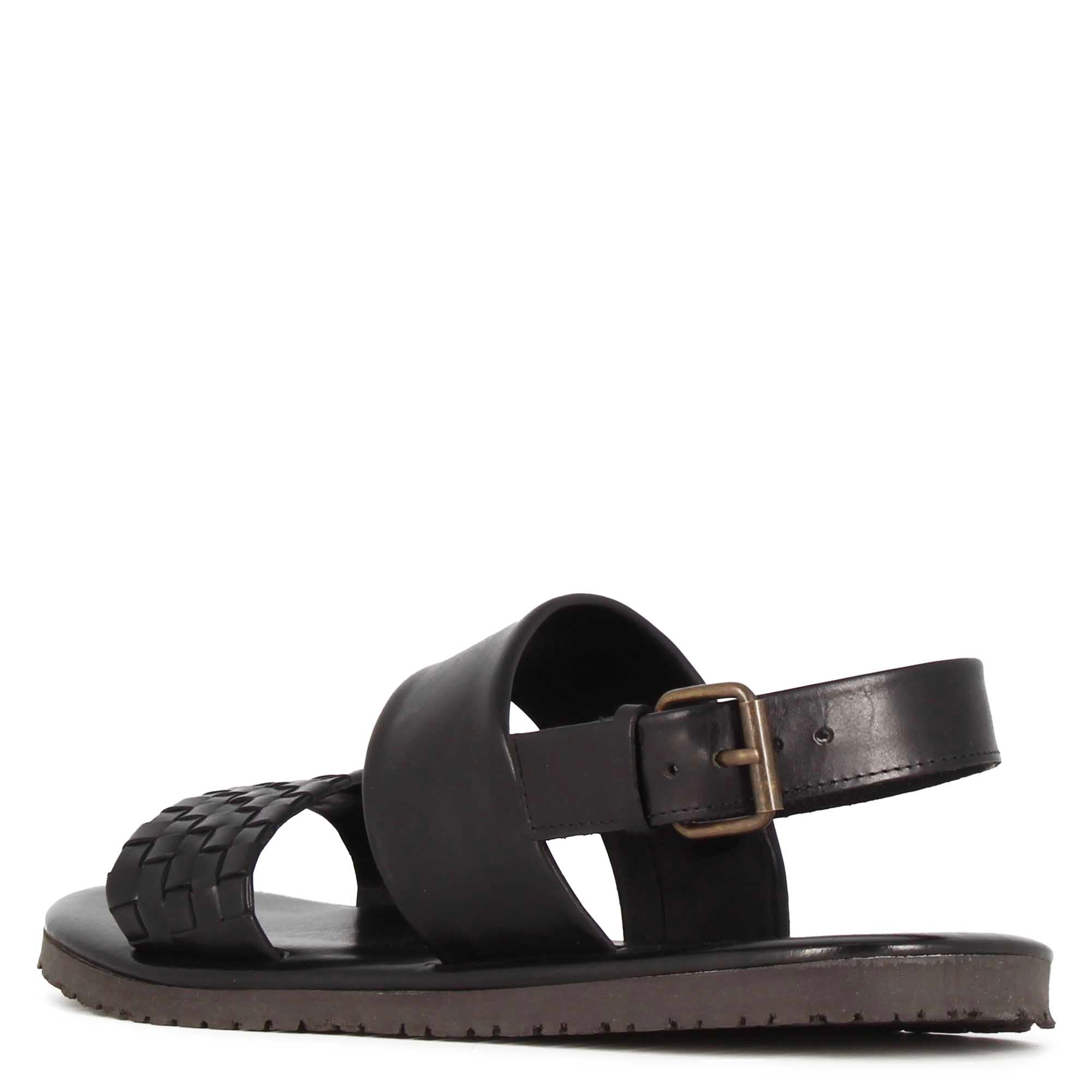 Men's sandal with buckle in black semi-braided leather