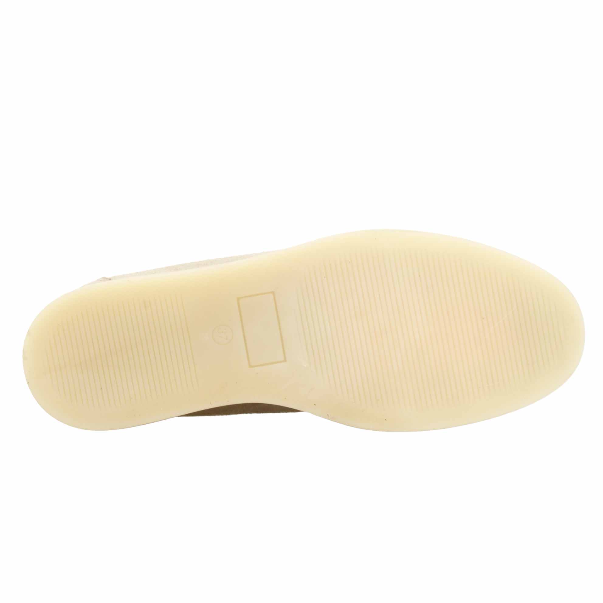 Chaussure bateau en daim beige pour femme, fabriquée à la main