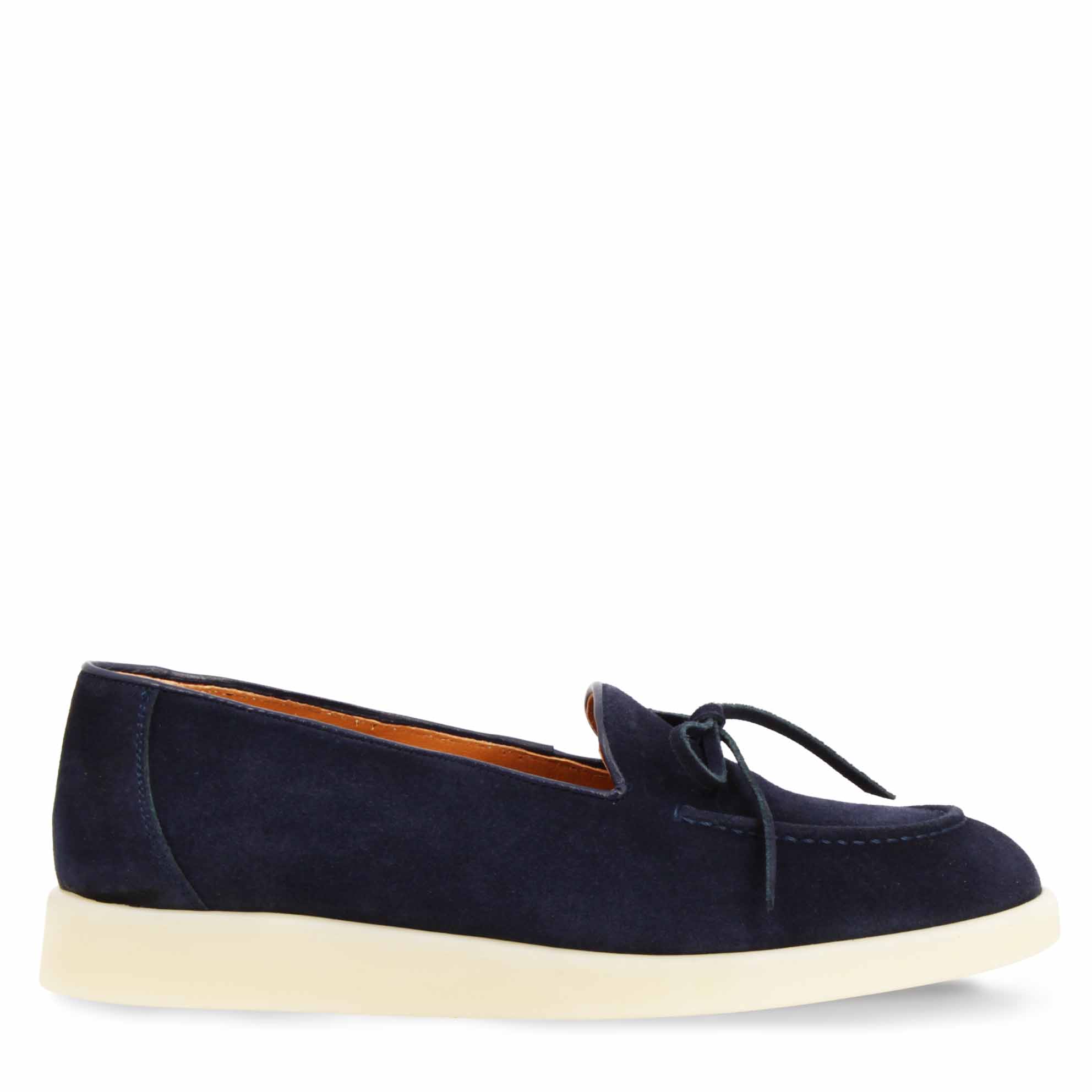 Chaussure bateau pour femme en daim bleu fabriquée à la main