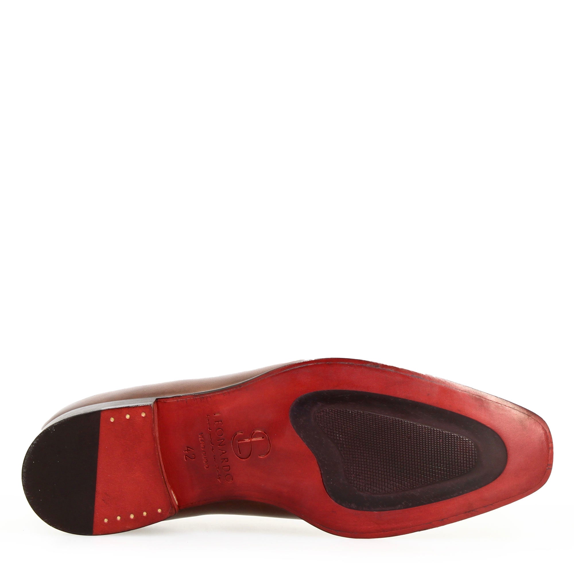 Chaussures à bout carré pour hommes entièrement taillées à la main en cuir brandy delavè