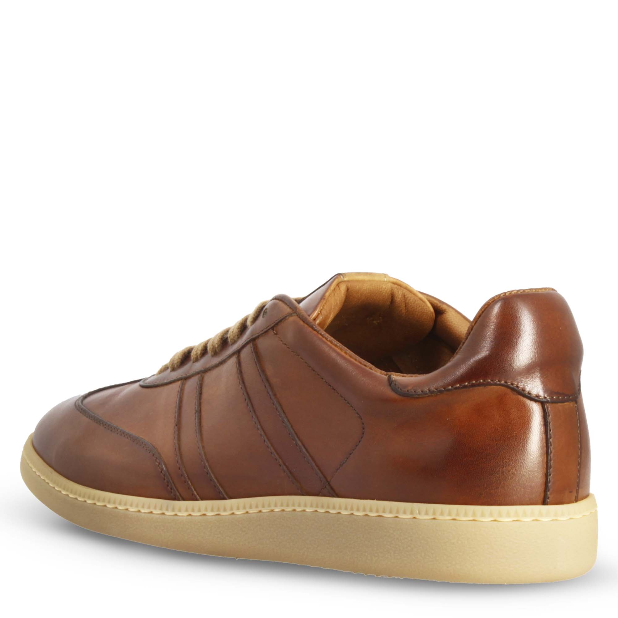 Sneaker artigianale da uomo in pelle colore marrone