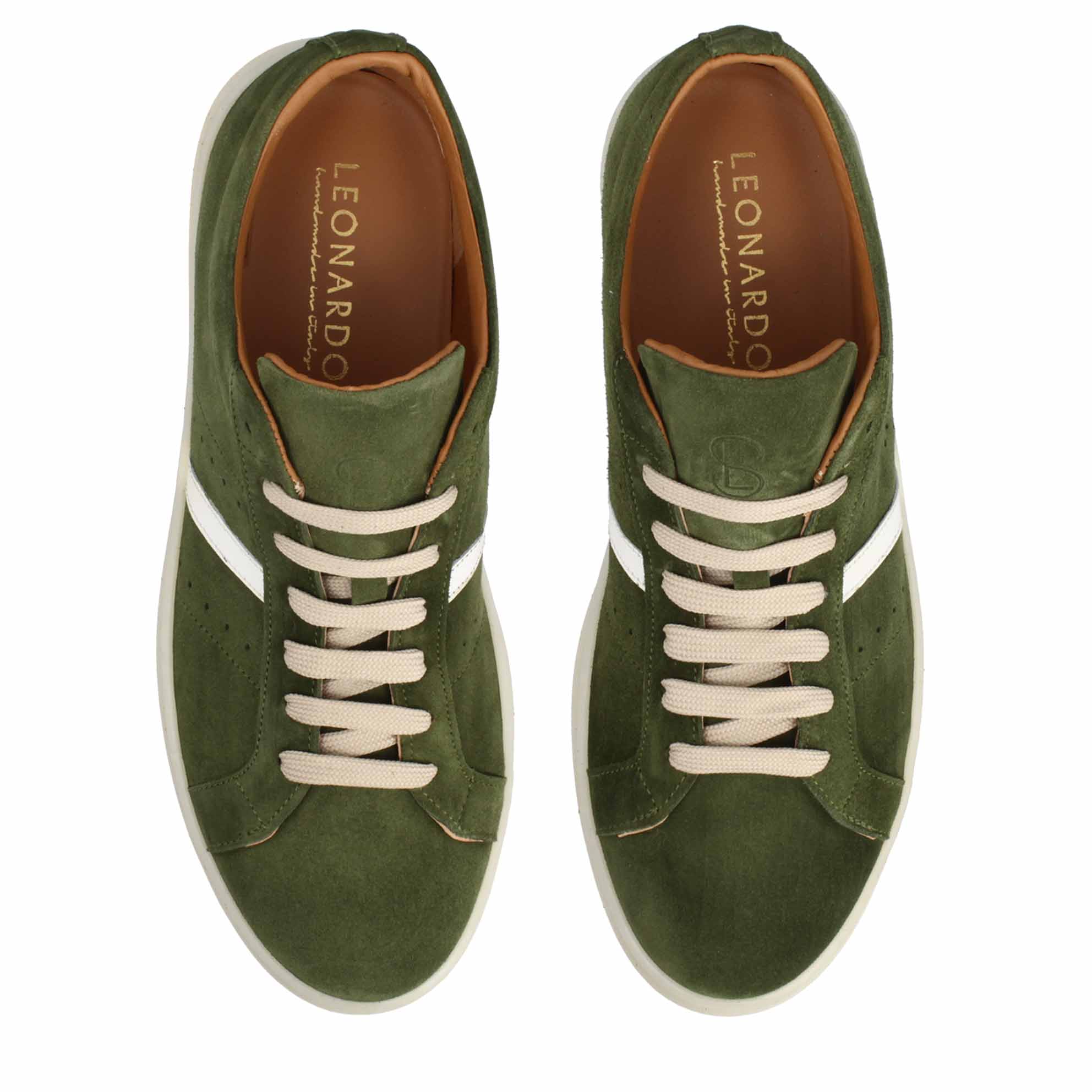 Sneaker artigianale da uomo in camoscio verde