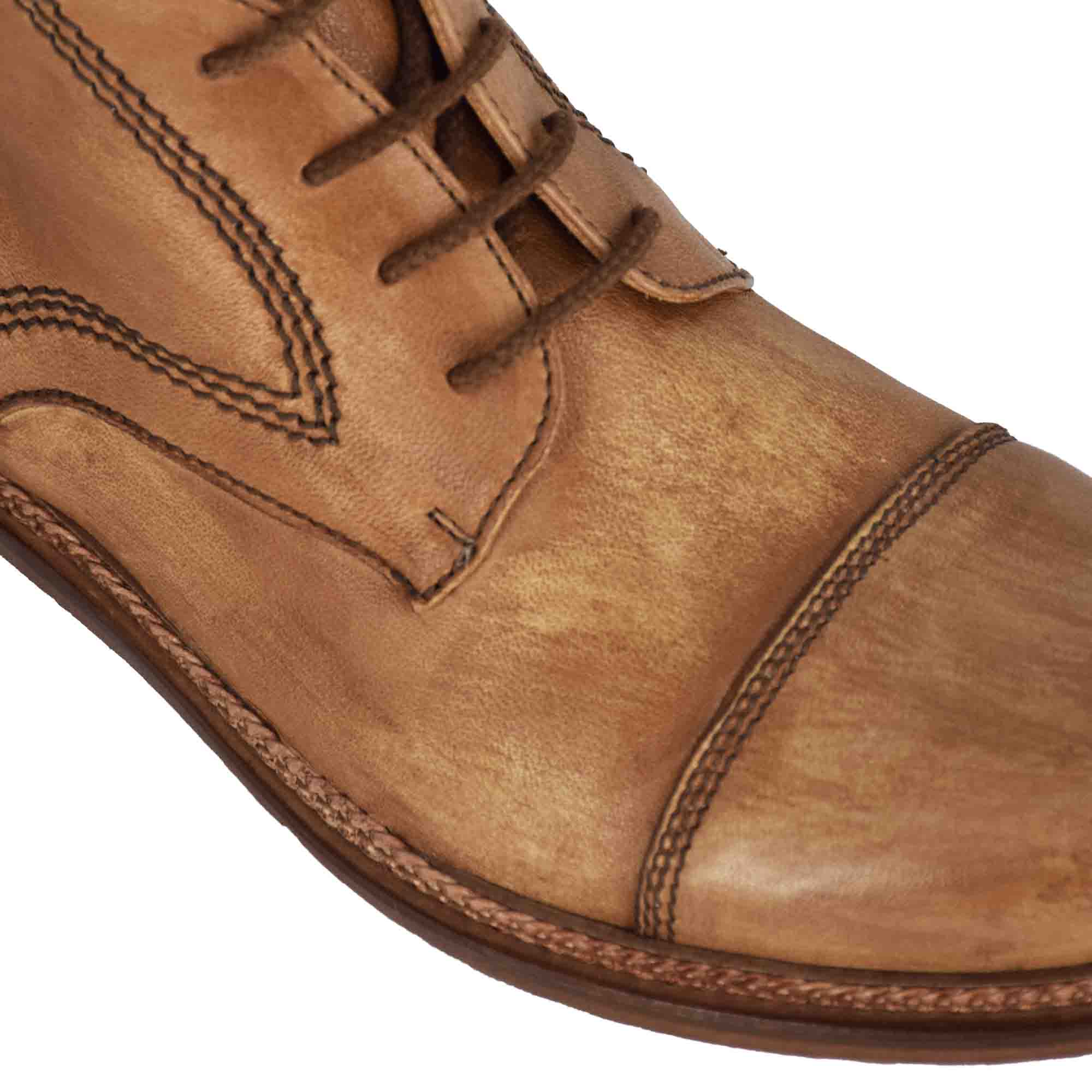 Bottines à lacets pour hommes en cuir beige