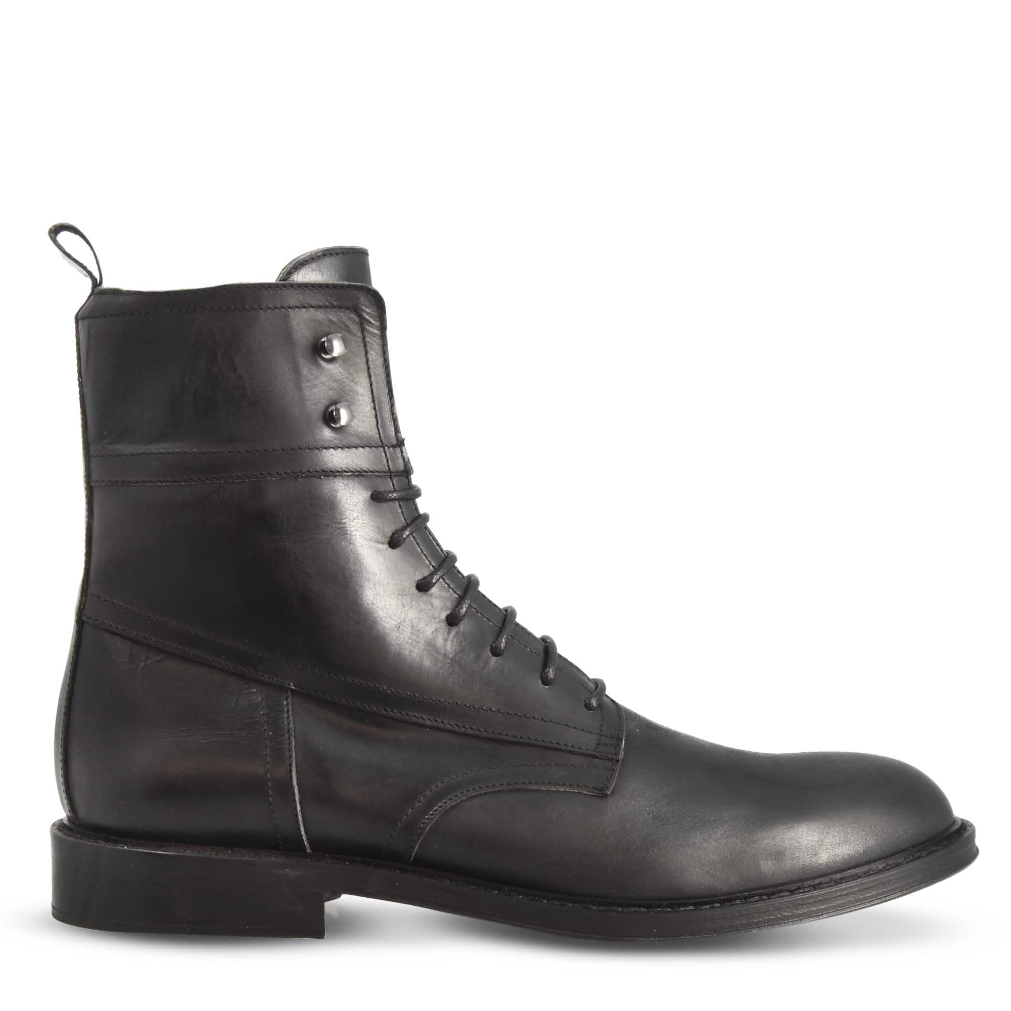 Black leather ankle boot with laces handmade in Italy
