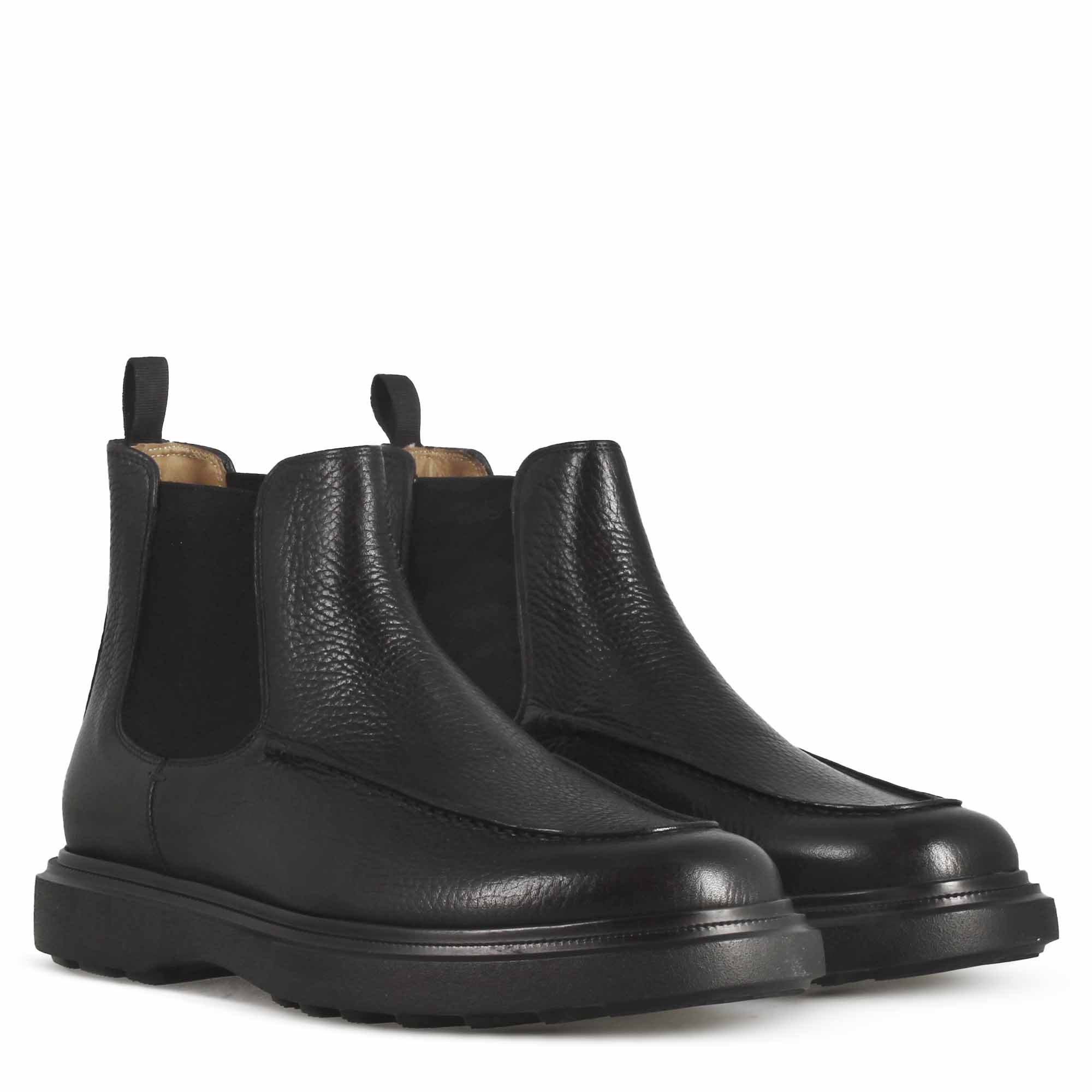 Stivaletto Chelsea da uomo in pelle martellata nera e suola in gomma