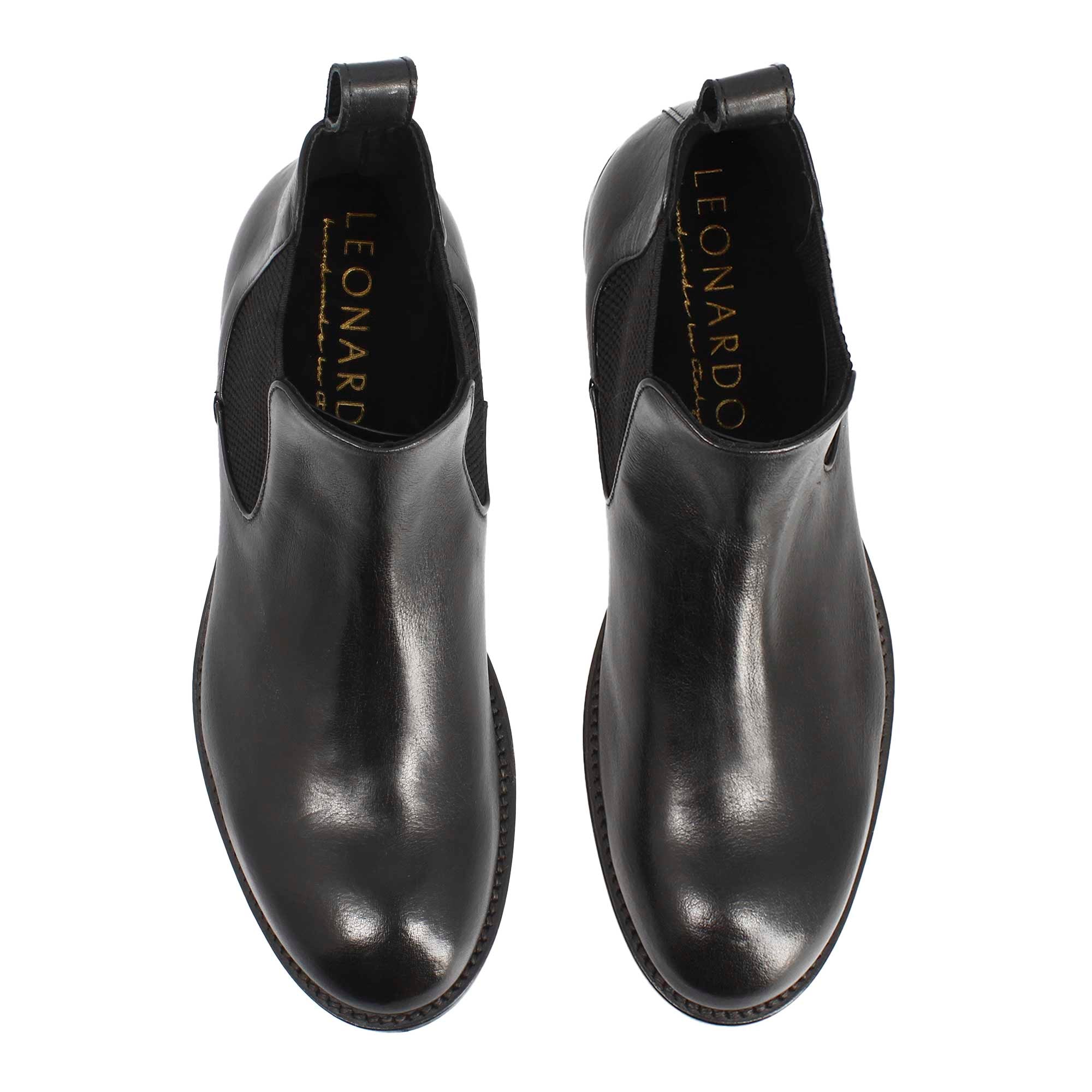 Men's Chelsea Diver boot in black washed leather