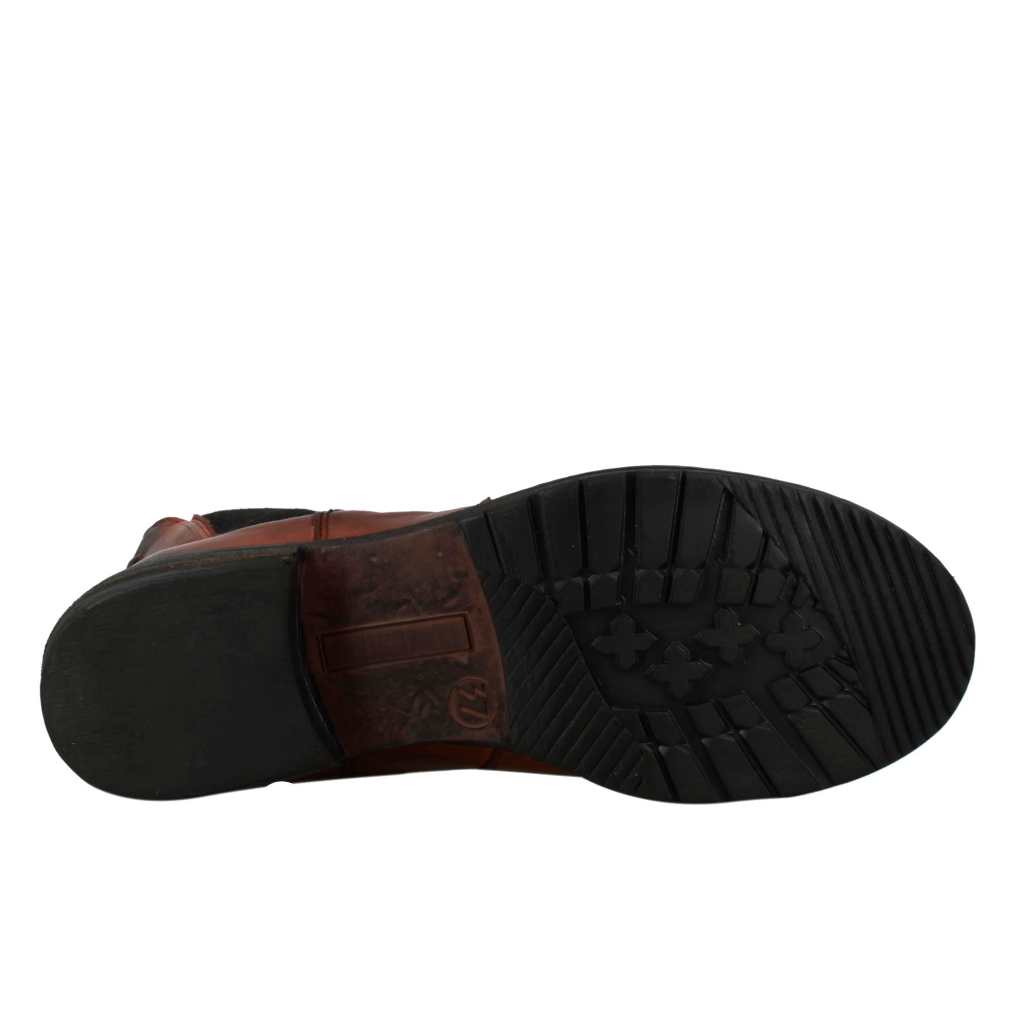 Women's ankle boot in genuine leather with a vintage effect in brown