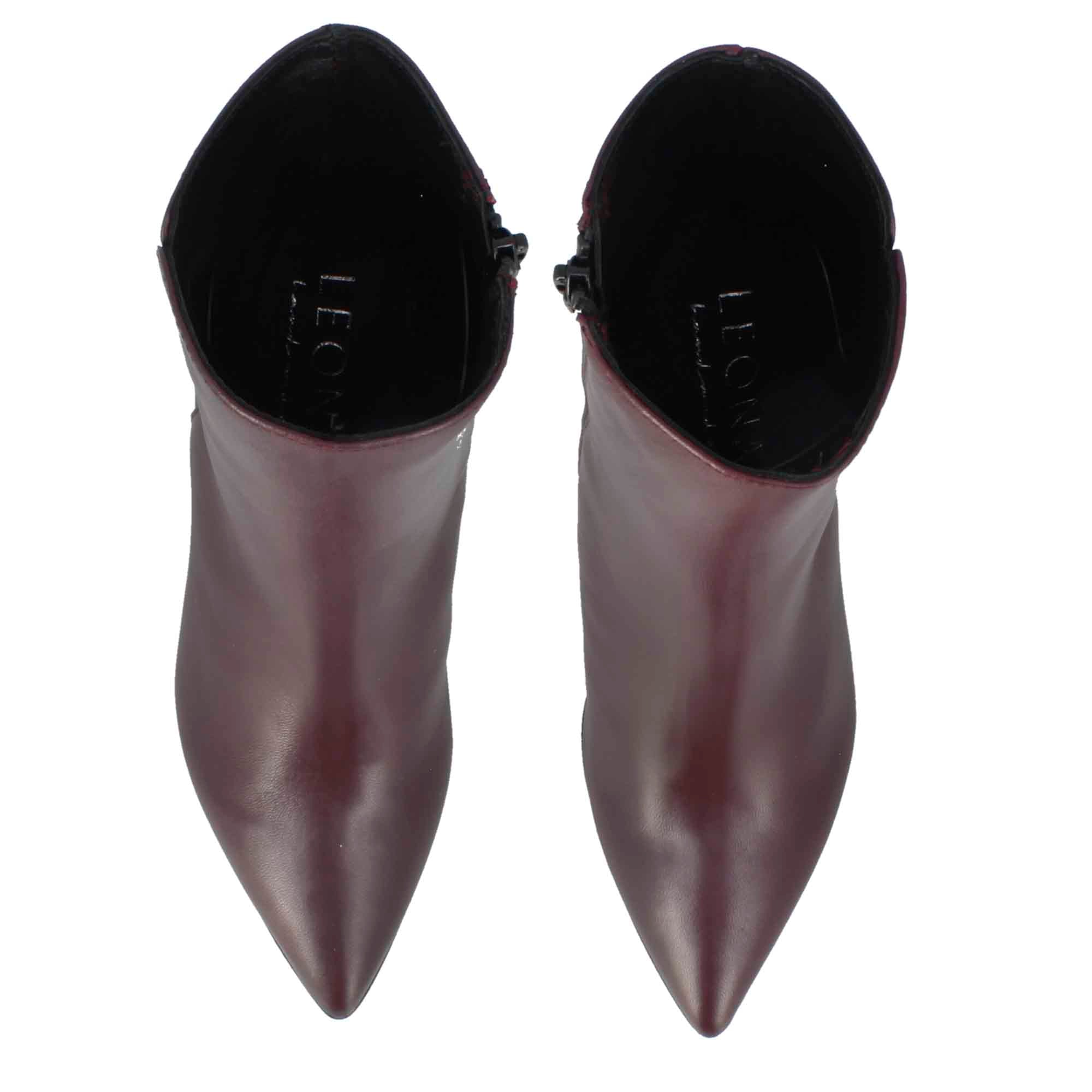 Elegant pointed ankle boot for women in burgundy leather