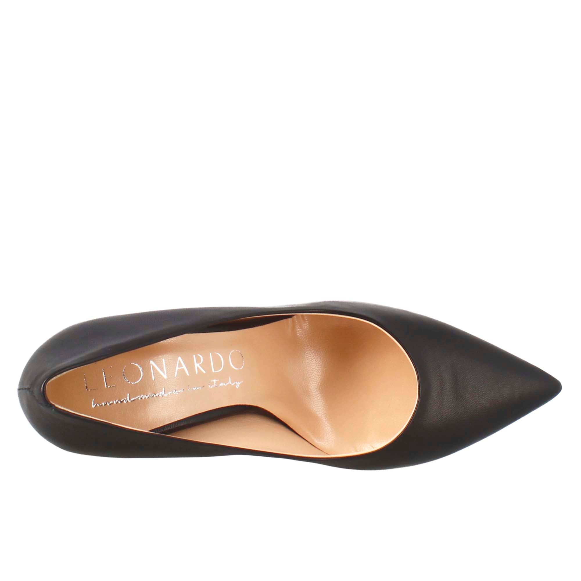 Décolleté femme en cuir noir à bout pointu