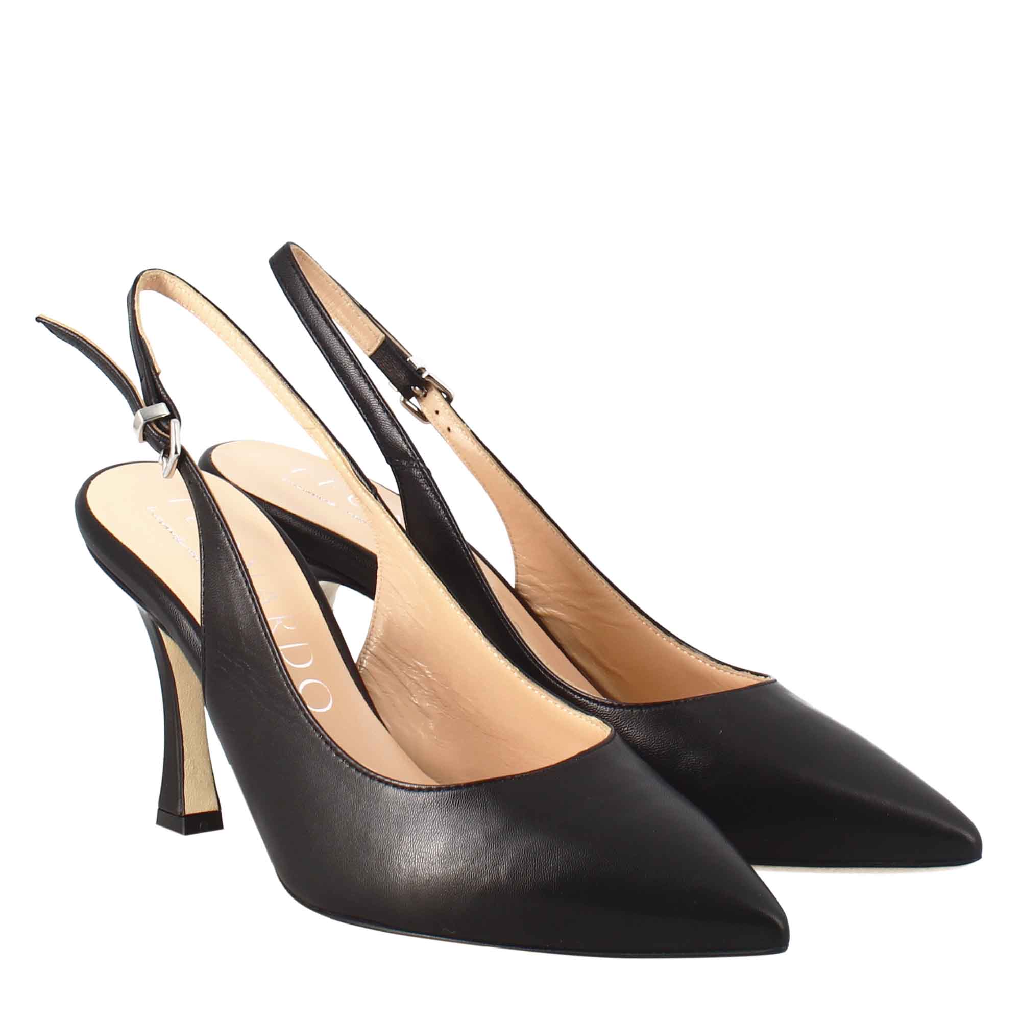 Décolleté with high heels for women in black leather