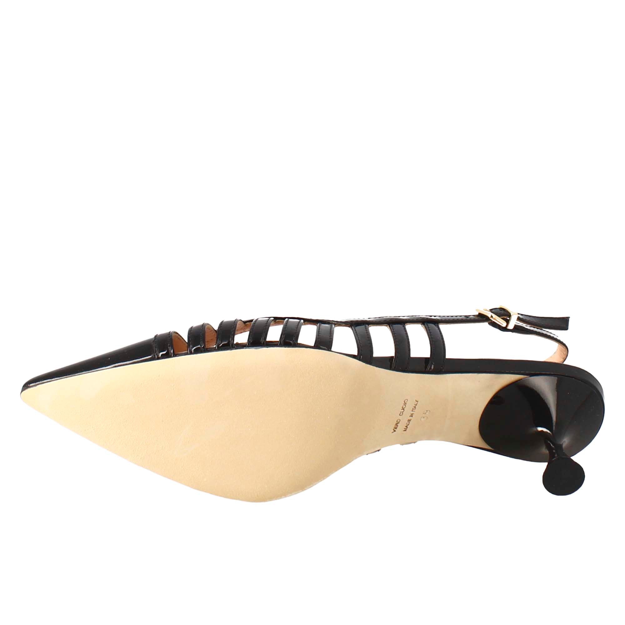 Décolleté pour femme en cuir verni noir à bout pointu