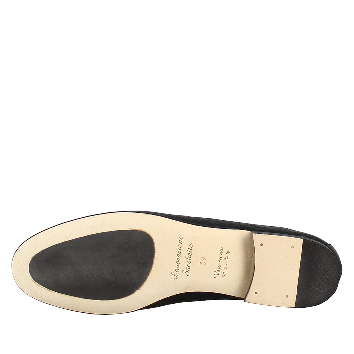 Women's moccasin in black leather with gold clamp