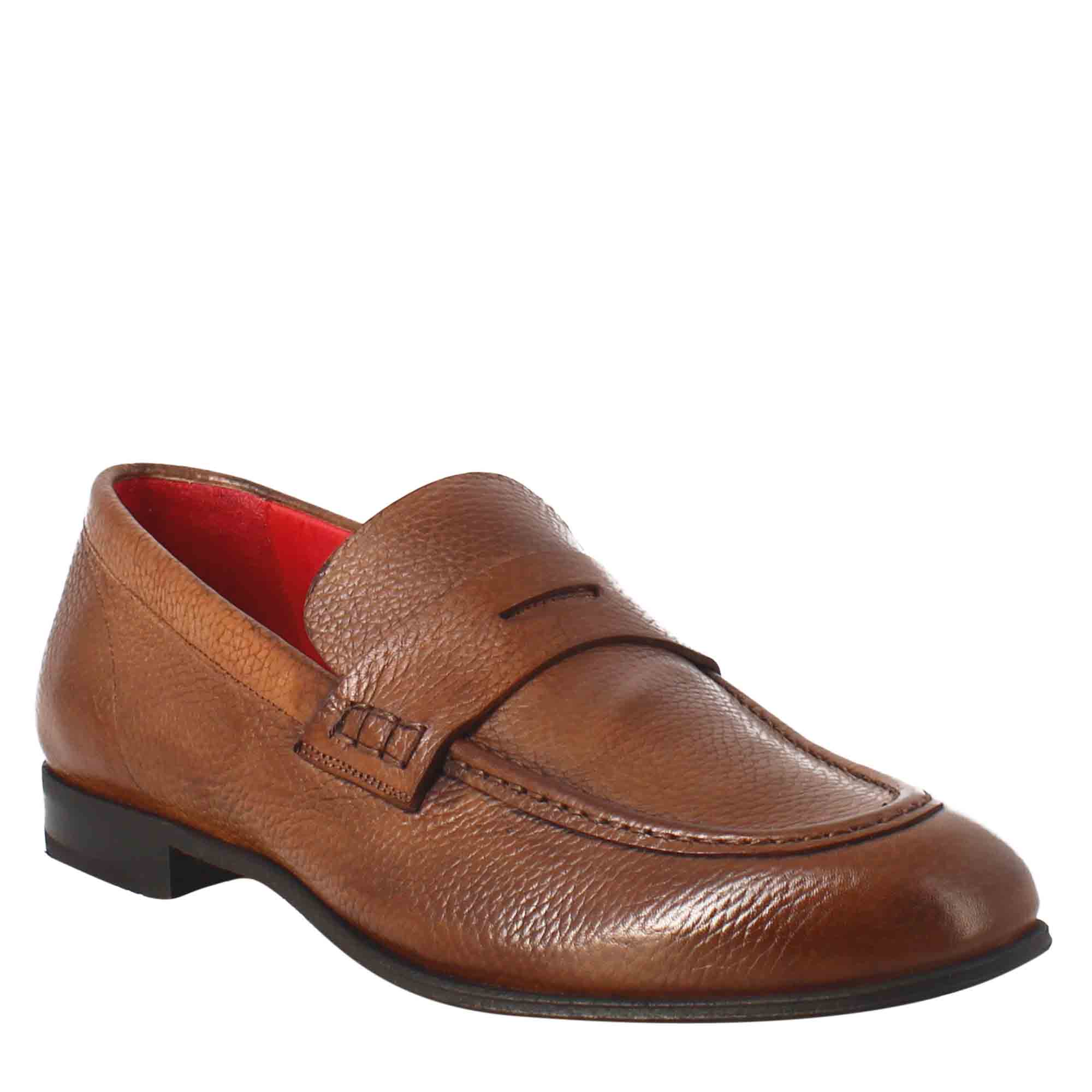 Elegant men's brandy brown moccasin in leather