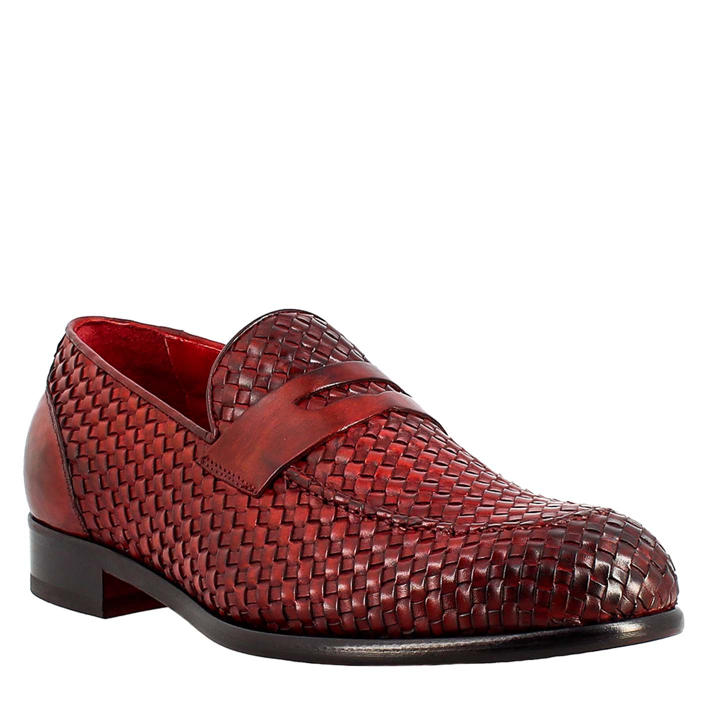 Elegant red moccasin for men in woven full grain leather