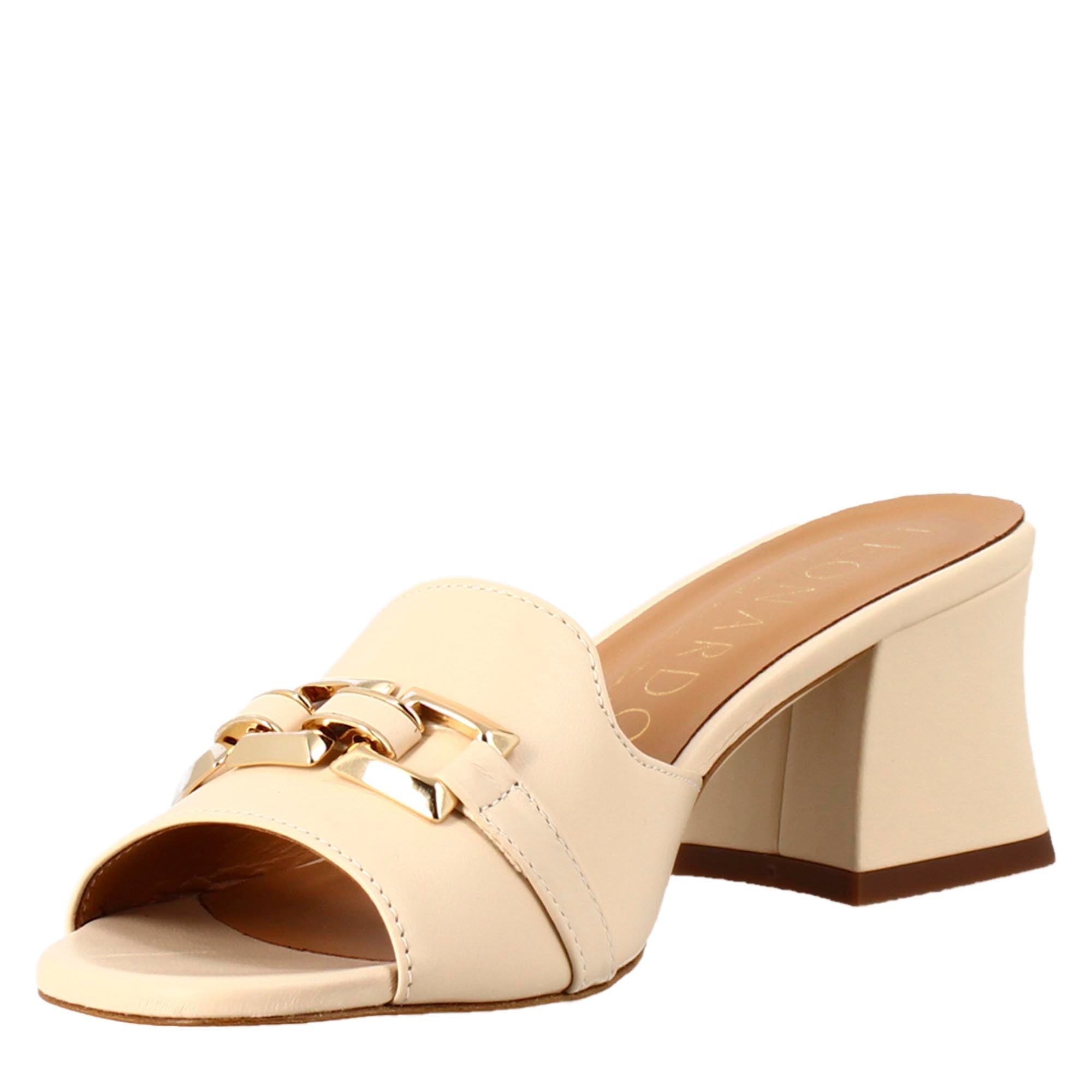 Sandalo aperto con fibbia da donna in pelle colore cipria - LeonardoShoes