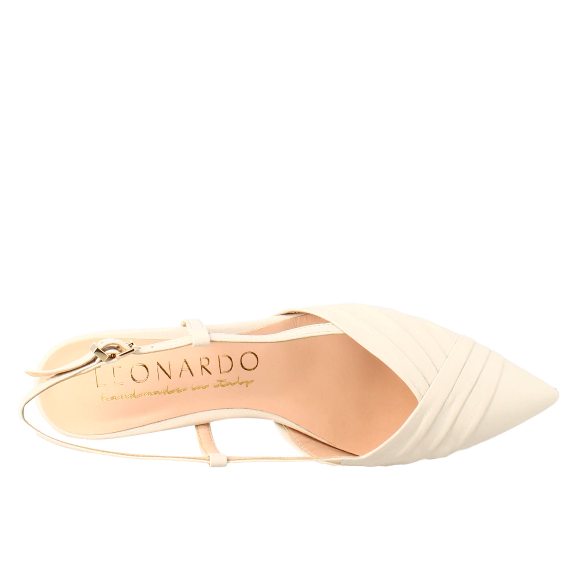 Woman's pointed toe medium heel closed sandal in beige pleated leather