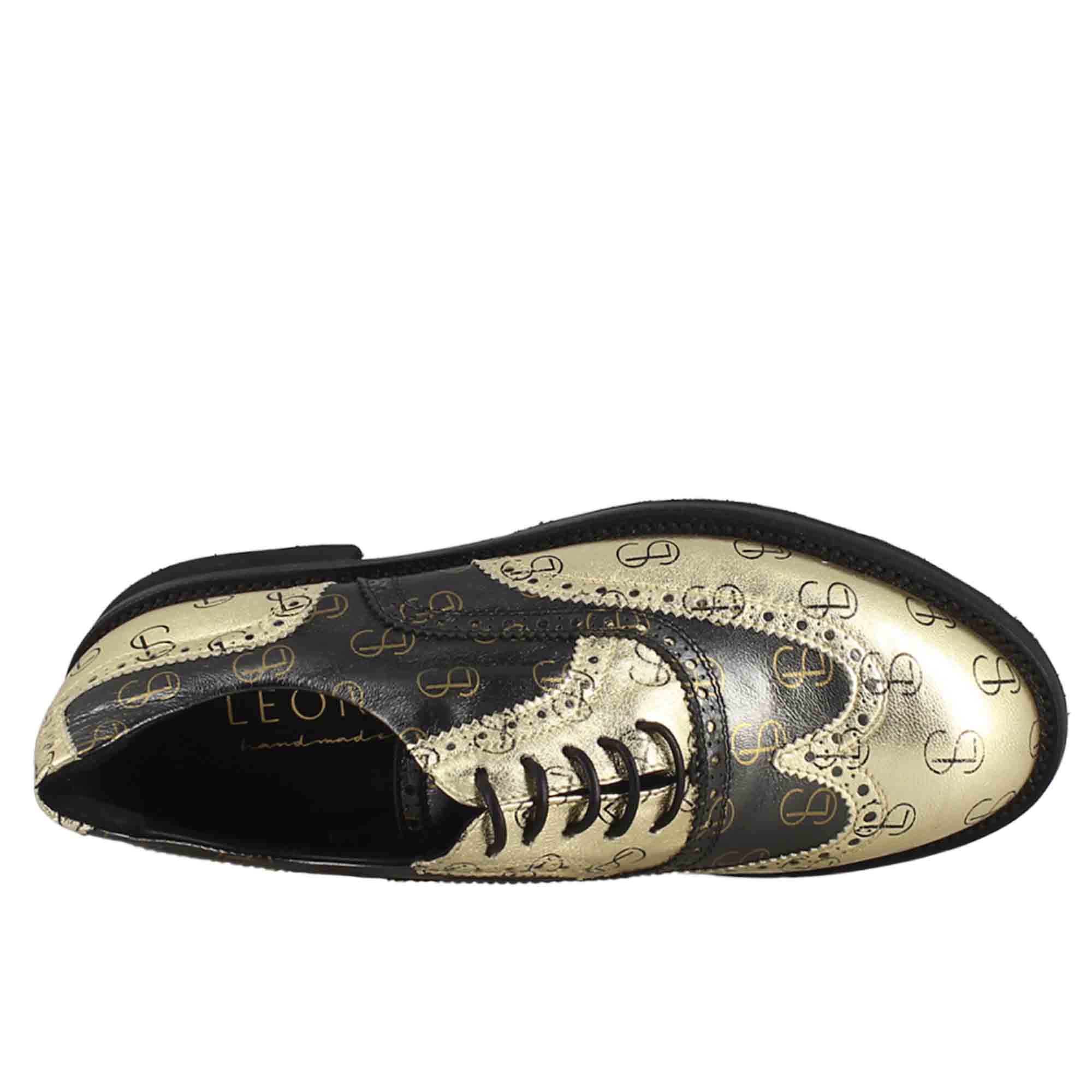 Scarpe da golf bicolore in pelle pieno fiore nero e oro - LeonardoShoes