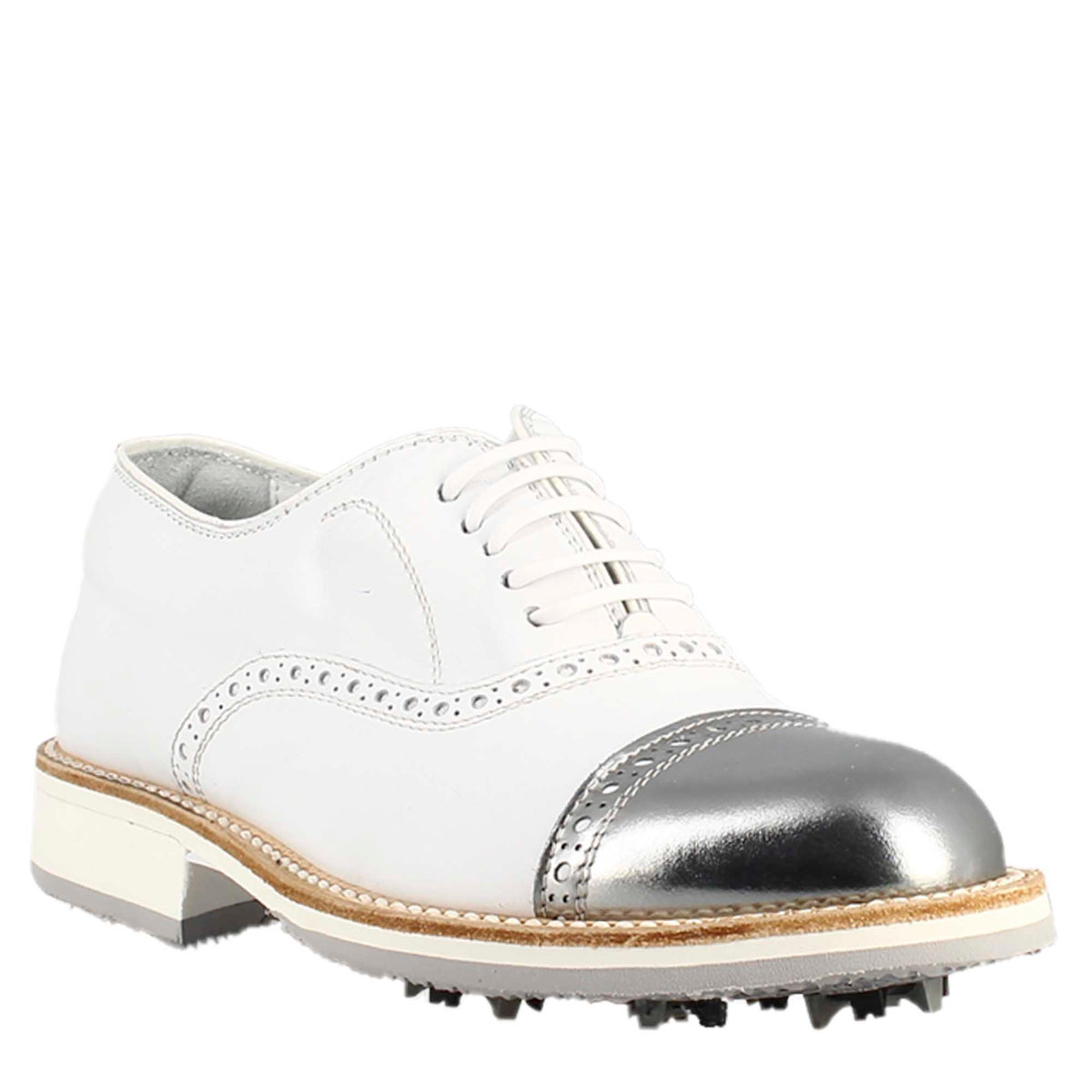 Handcrafted men's golf shoes in white leather and silver detailing